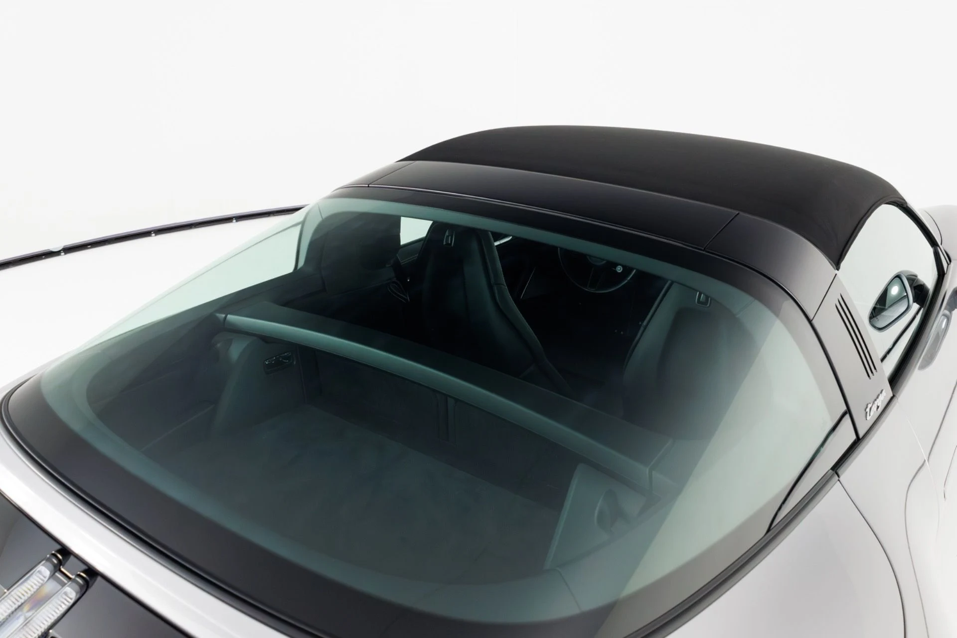 mph069_4058233198_Used_2022_Porsche_911_Targa_4_S_1772835294_adfb14517f