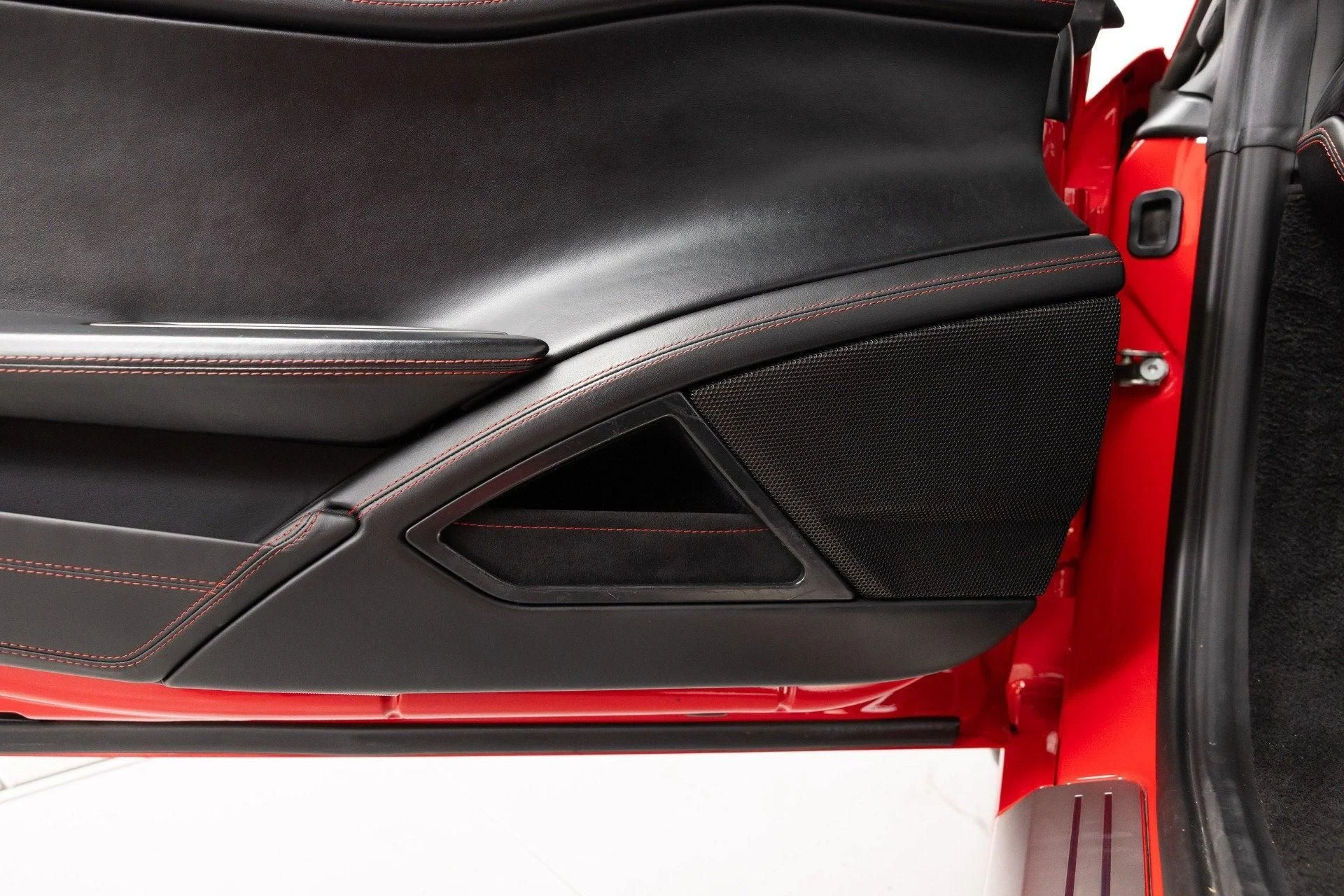 mph069_4076626731_Used_2014_Ferrari_458_Spider_1791985671_53ab12d1e1