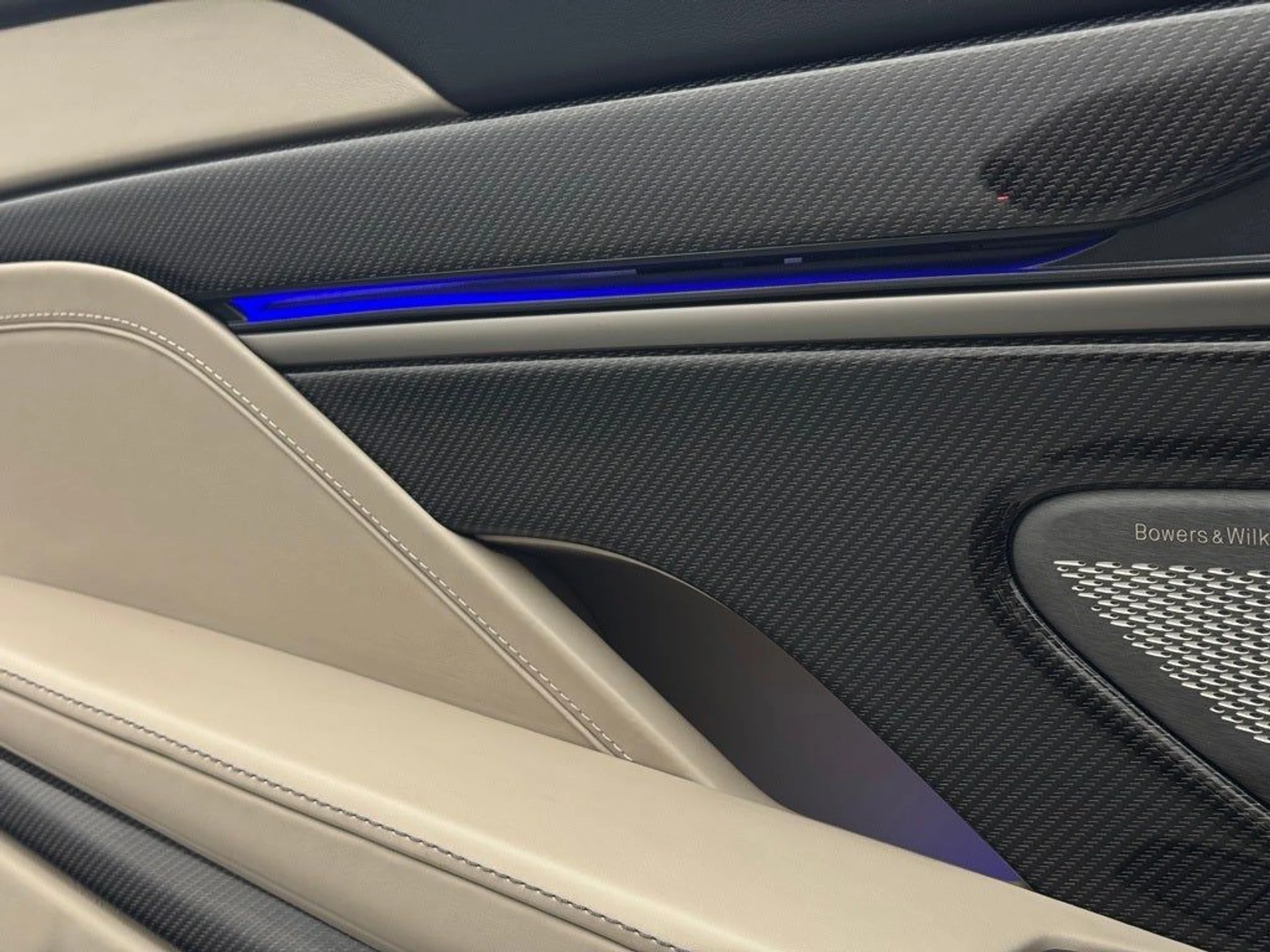 mph069_4100651291_70_1445904605