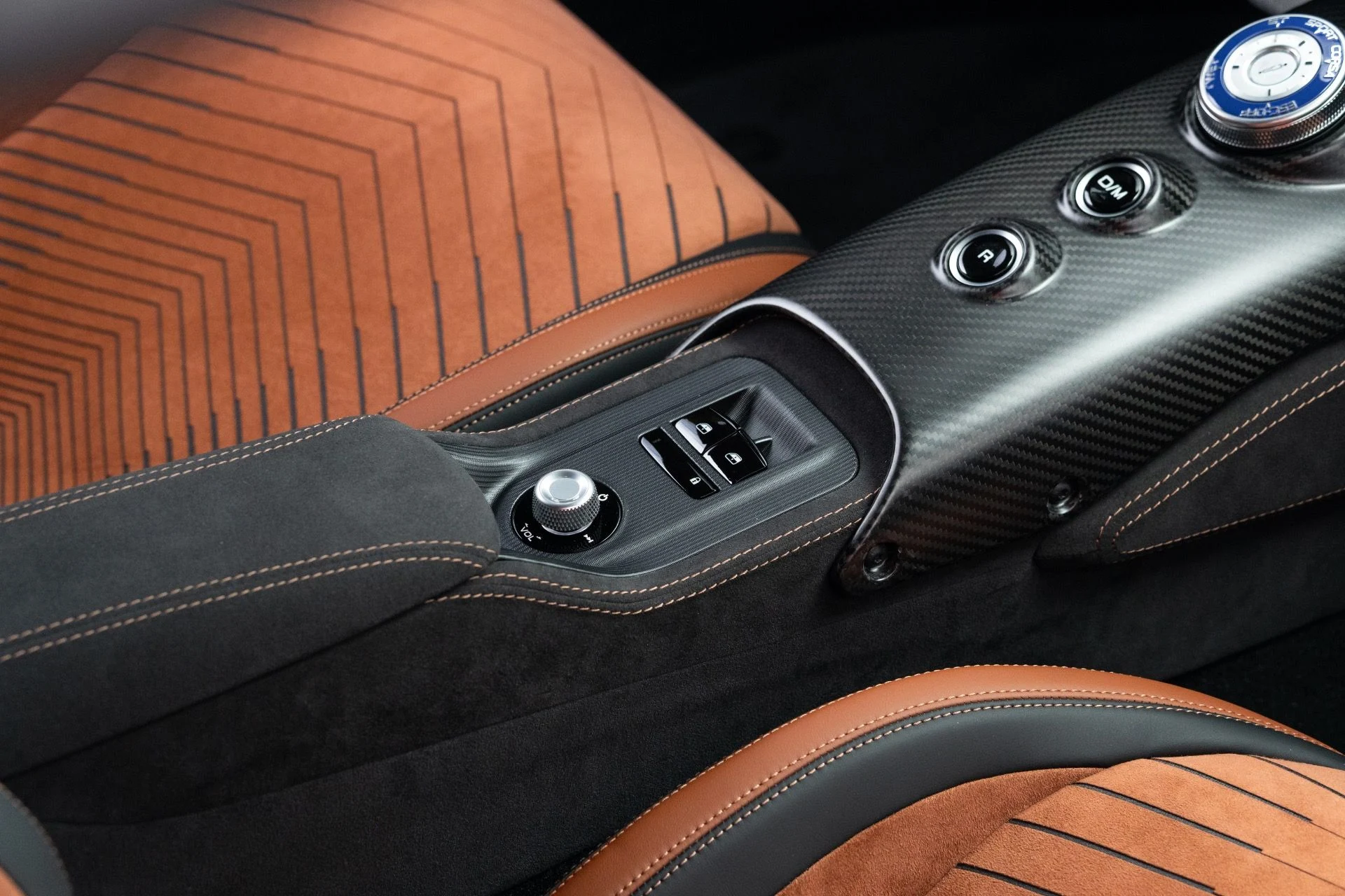 mph069_411621983_Used_2022_Maserati_MC_20_1777083905_6c54eba0f0