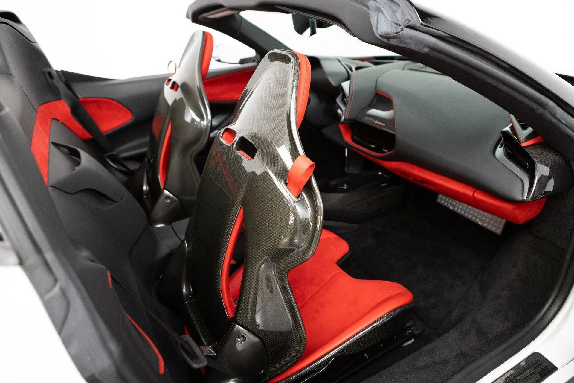 mph069_4123191479_Used_2022_Ferrari_SF_90_Spider_1777382786_6bde6170b9