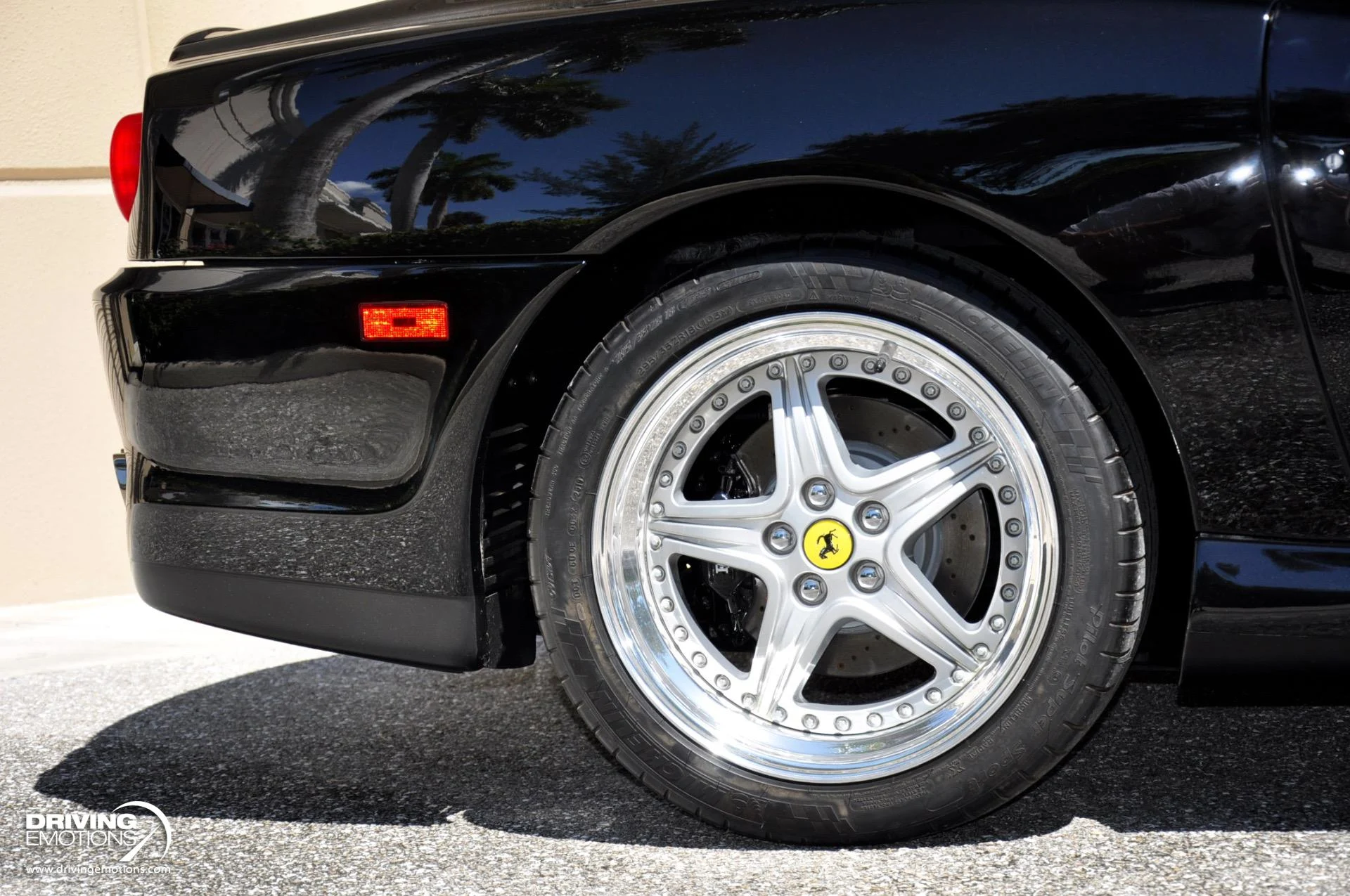 mph069_4129065377_284_p70_l_e69df7cede