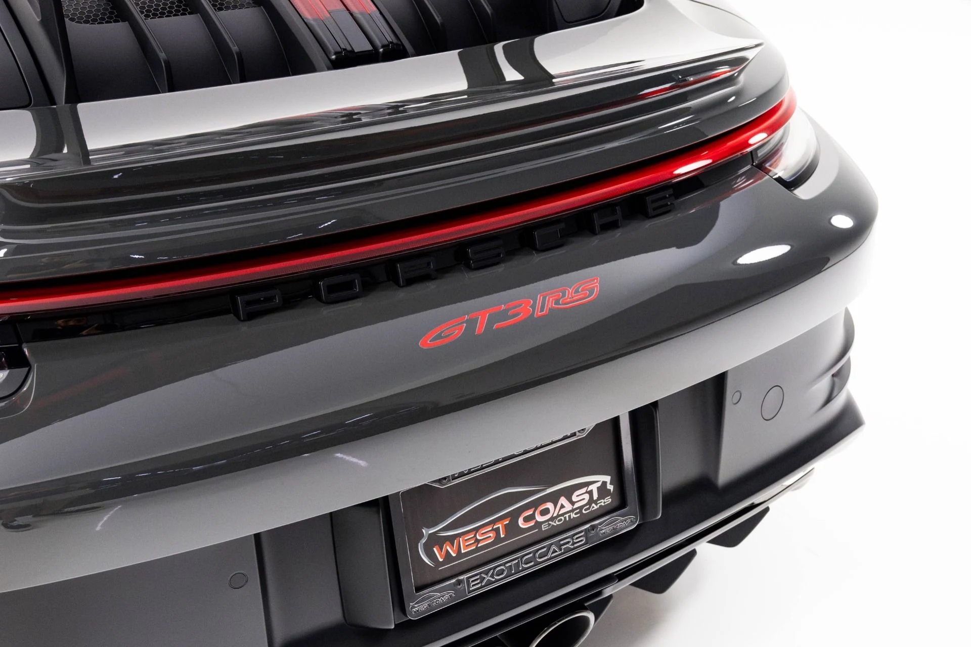 mph069_4171353860_Used_2025_Porsche_911_GT_3_RS_1760657302_9a85352c2a