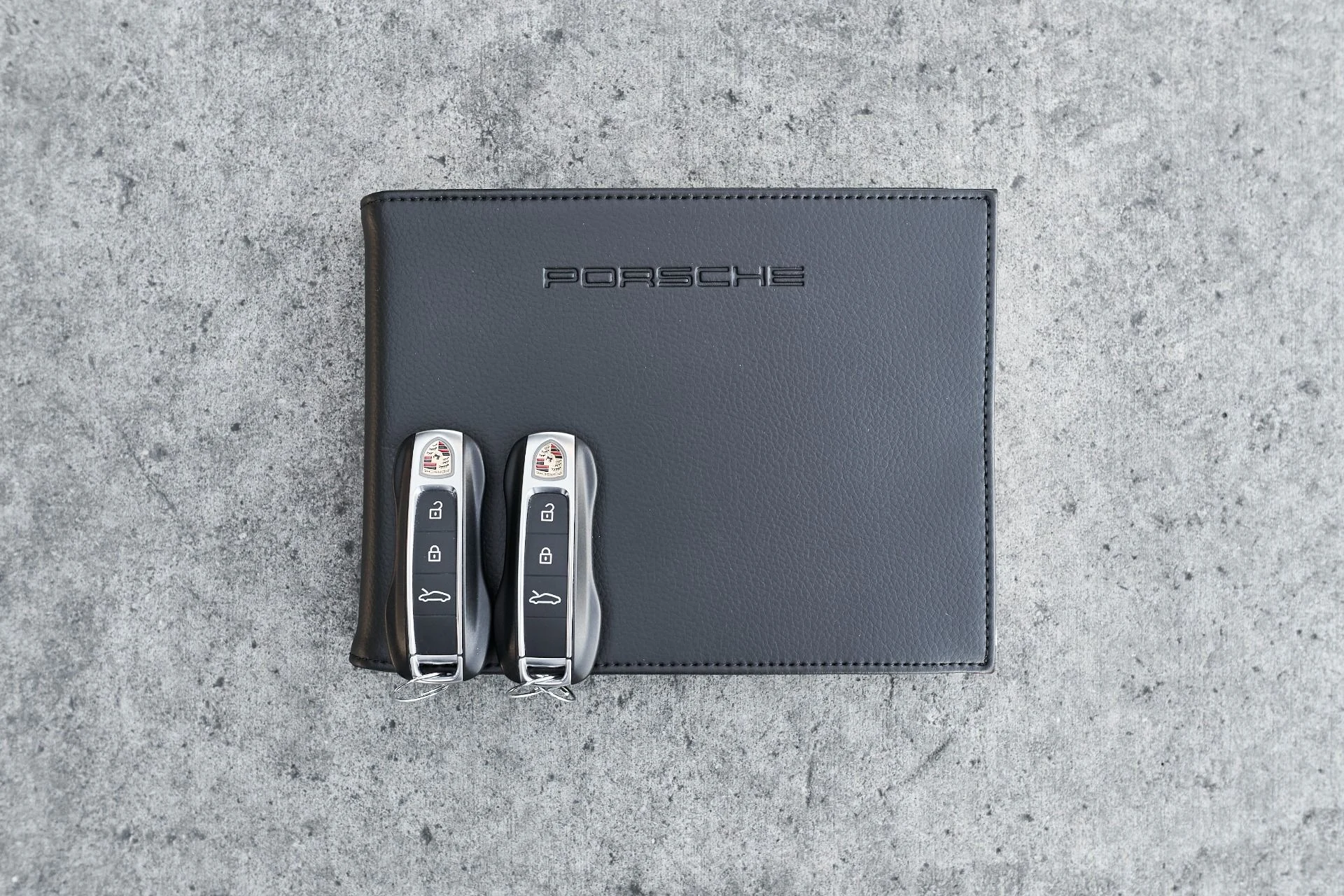 mph069_4205208160_Used_2024_Porsche_911_Turbo_1765937893_372a4f7e3a