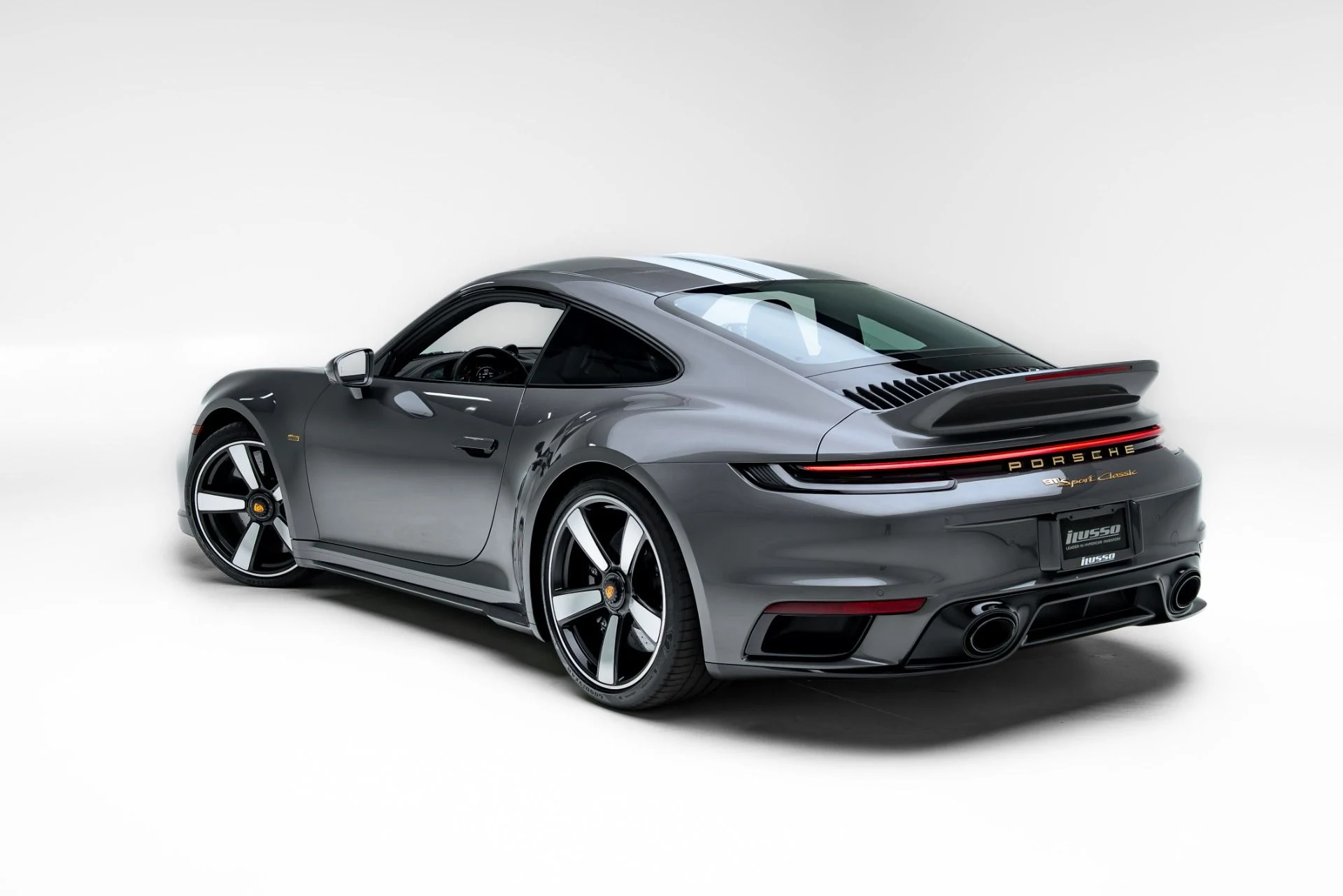 mph069_4245731342_Used_2023_Porsche_911_Sport_Classic_1776441896_166bfe8097