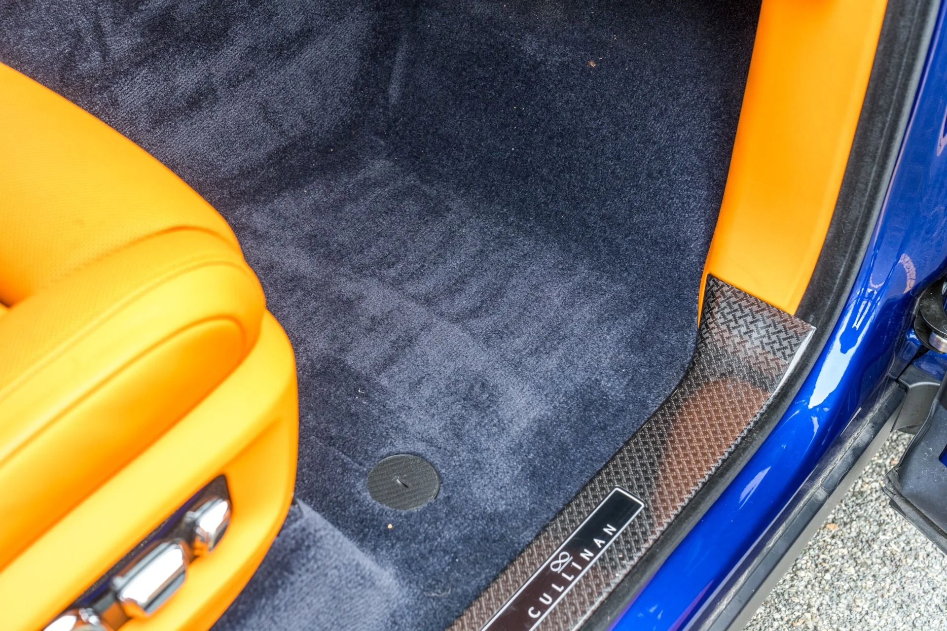 mph069_503886018_Used_2023_Rolls_Royce_Black_Badge_Cullinan_1772494392_a0d71515e2