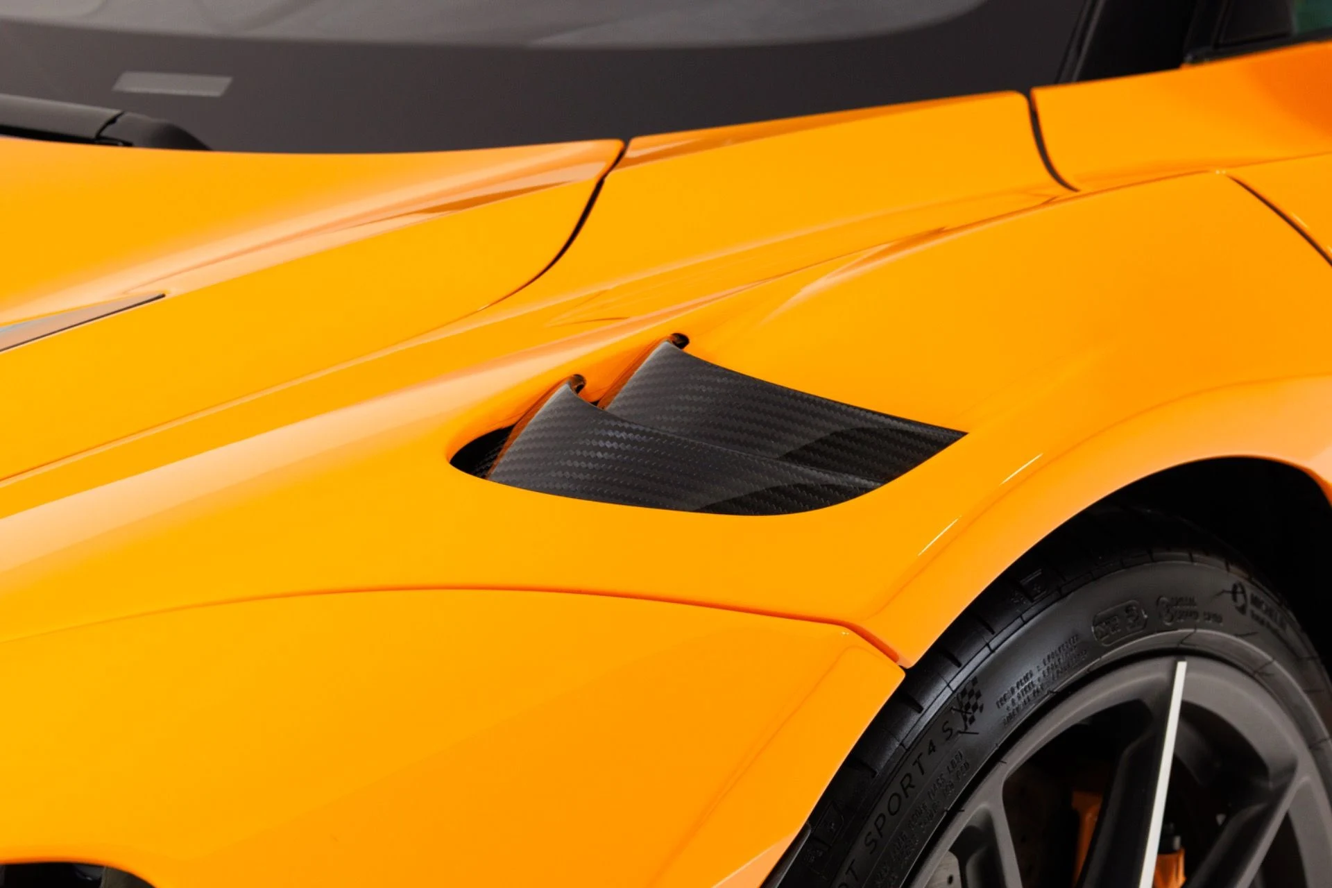 mph069_51633126_Used_2021_Mc_Laren_765_LT_1790963861_0c7d08c5a2