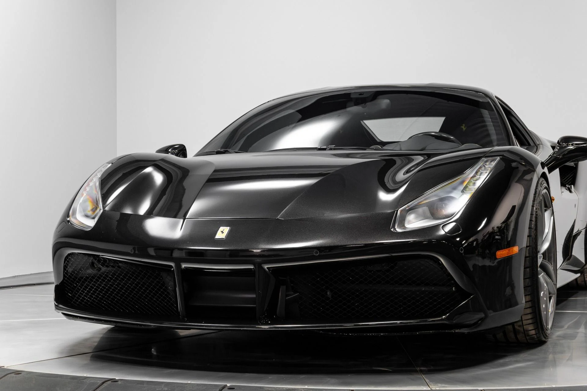 mph069_558985467_Used_2018_Ferrari_488_GTB_Base_1771040686_d1228b8f25