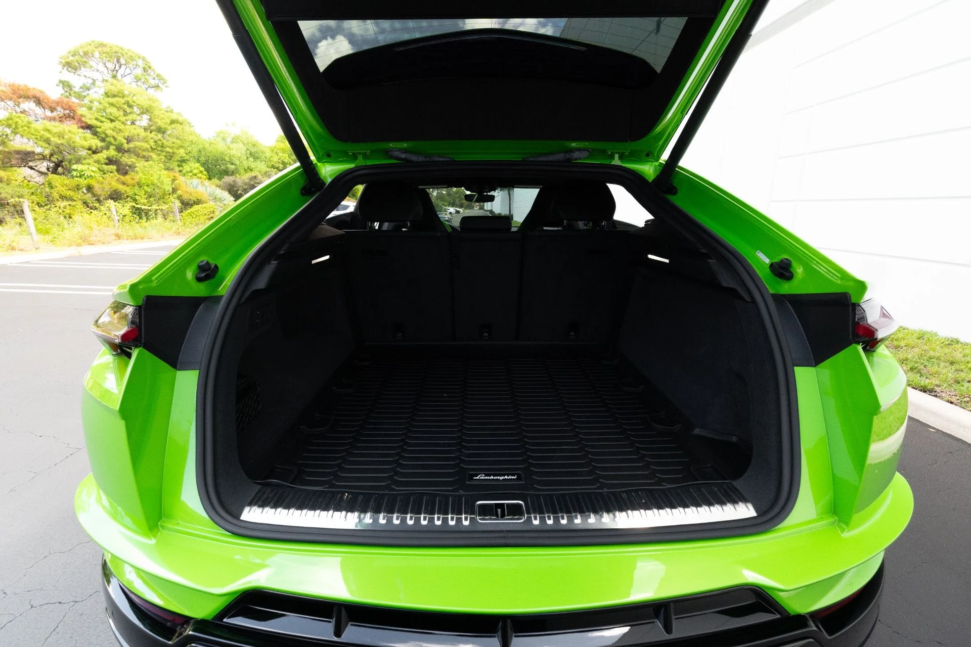 mph069_599398422_Used_2023_Lamborghini_Urus_S_1755804892_d50ac0694f