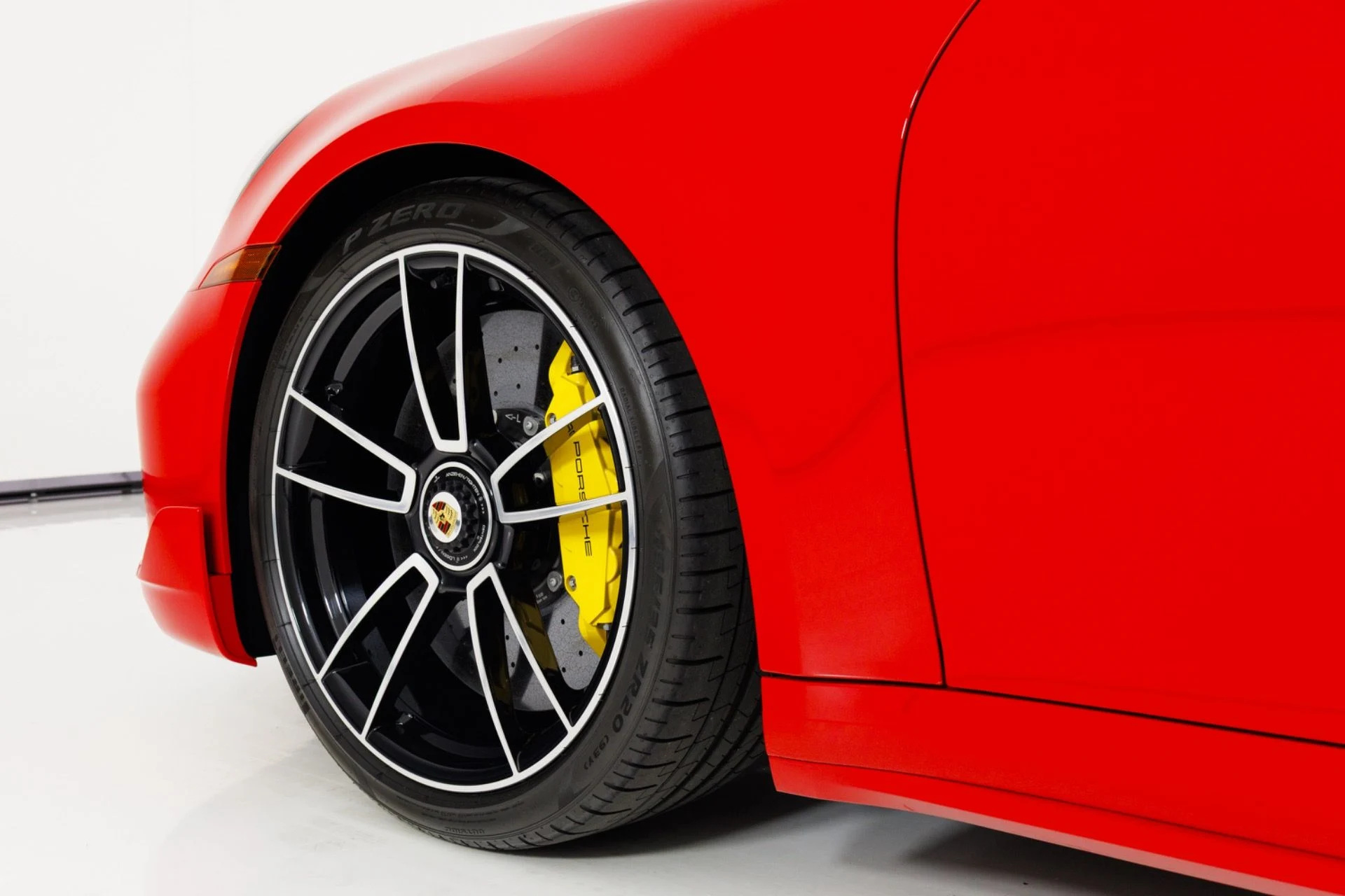 mph069_64861616_Used_2021_Porsche_911_Turbo_S_1776203933_9898b91840