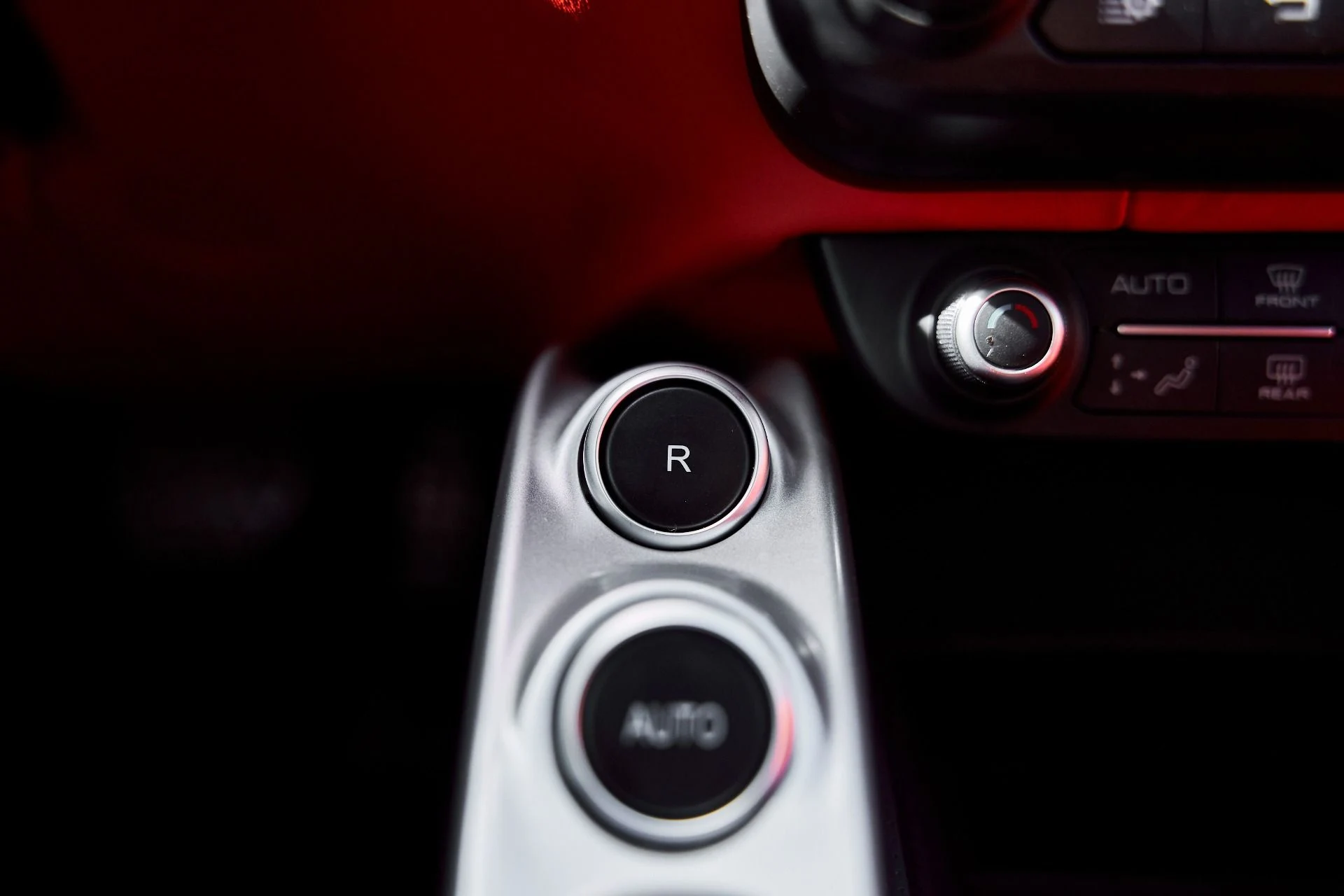mph069_675443620_Used_2019_Ferrari_GTC_4_Lusso_V12_1771467718_7a5983e6de