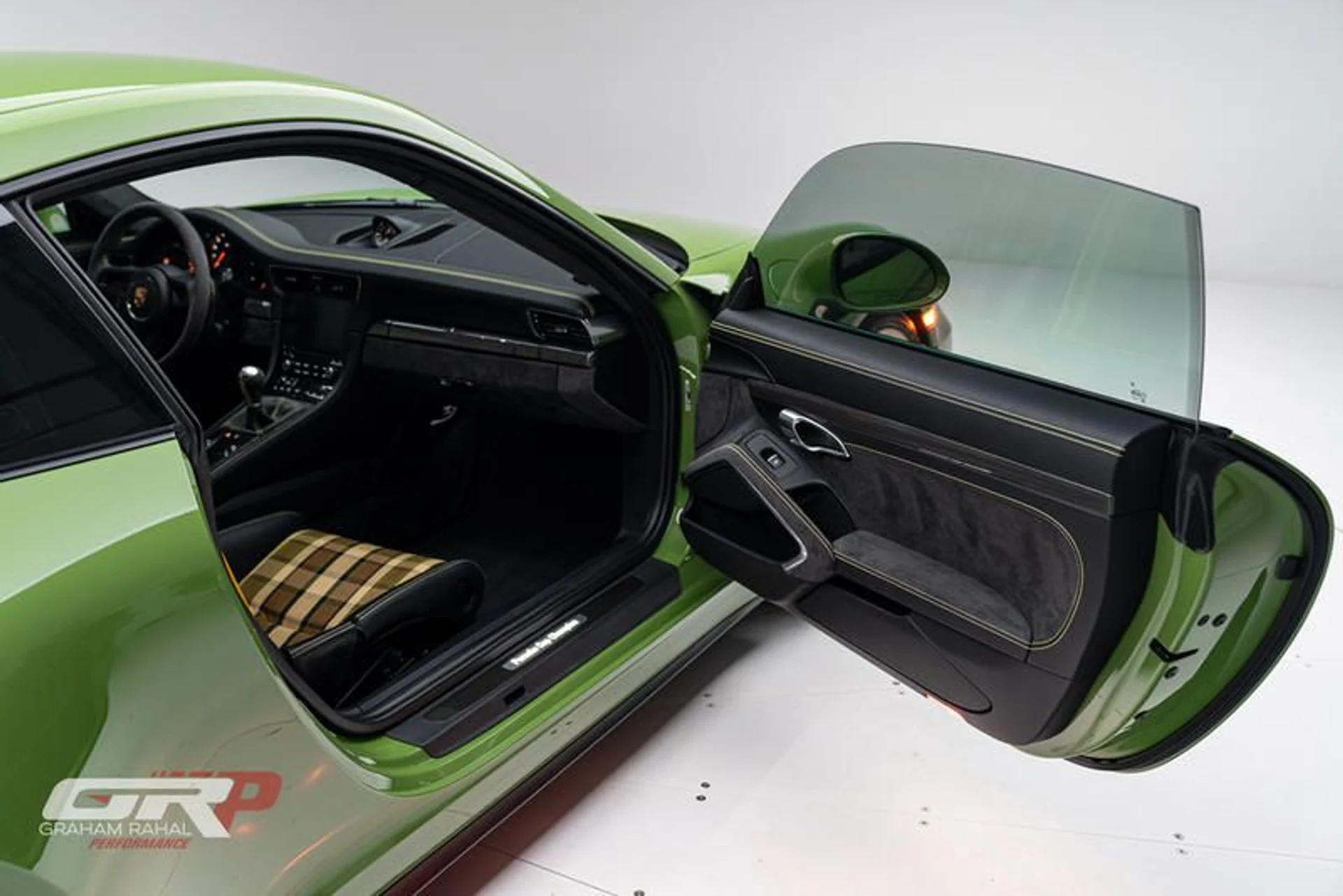 mph069_695881720_251_D64_F1_9496_44_F4_89_DD_02_C5_AB_8_D9713_a168b8c49a