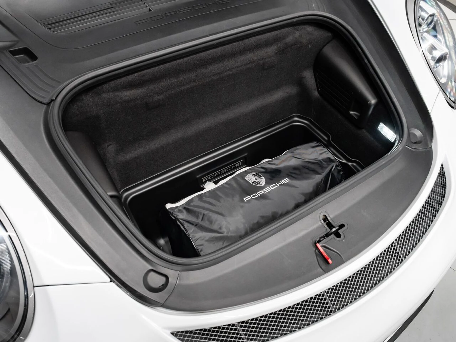 mph069_704150222_porsche_911_2015_fc72491dca