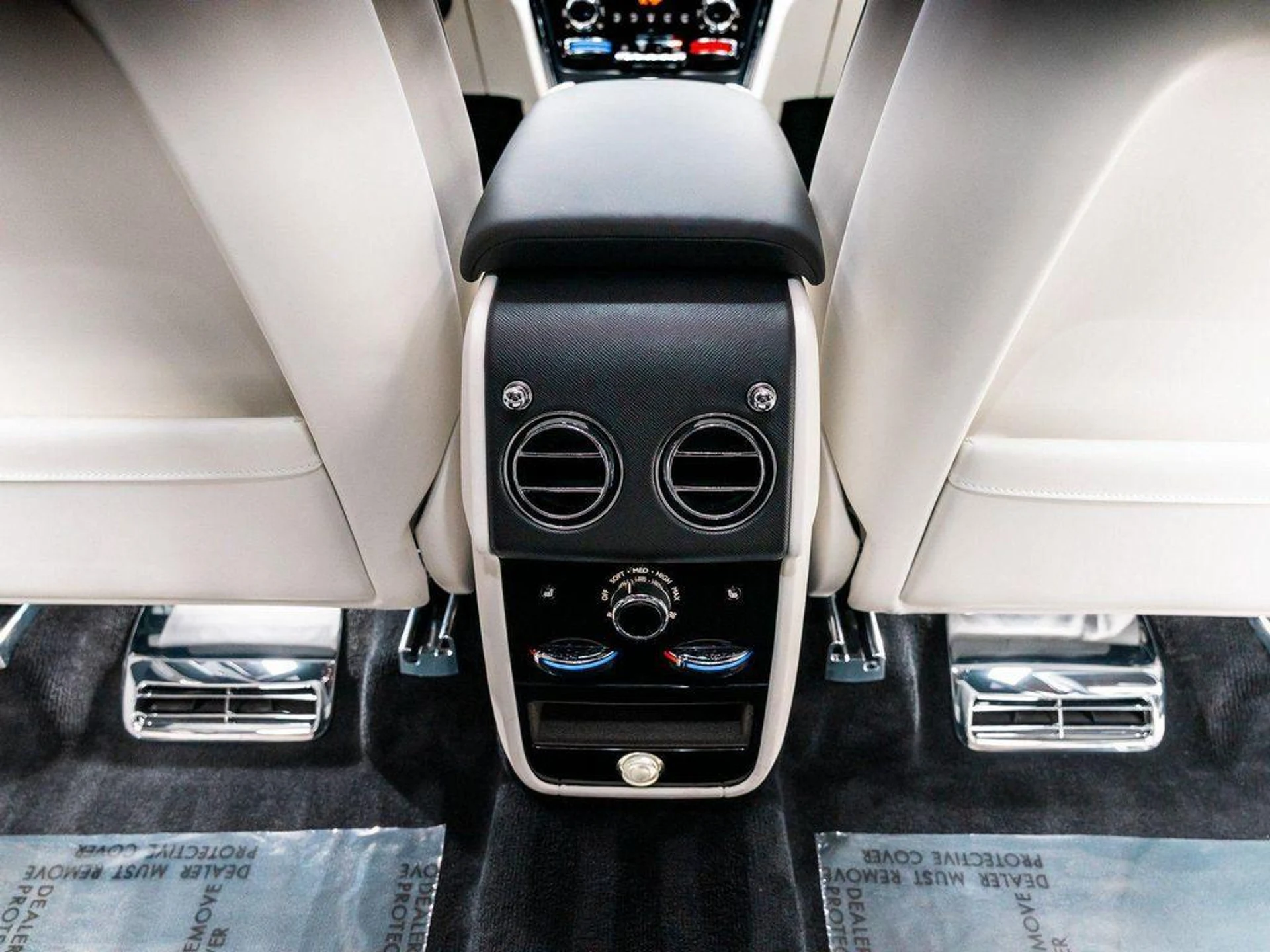 mph069_851212817_87_ZQAL_Muv_S_BL_Vz_Cfm_Sg62_VGFE_14d25e4dd2