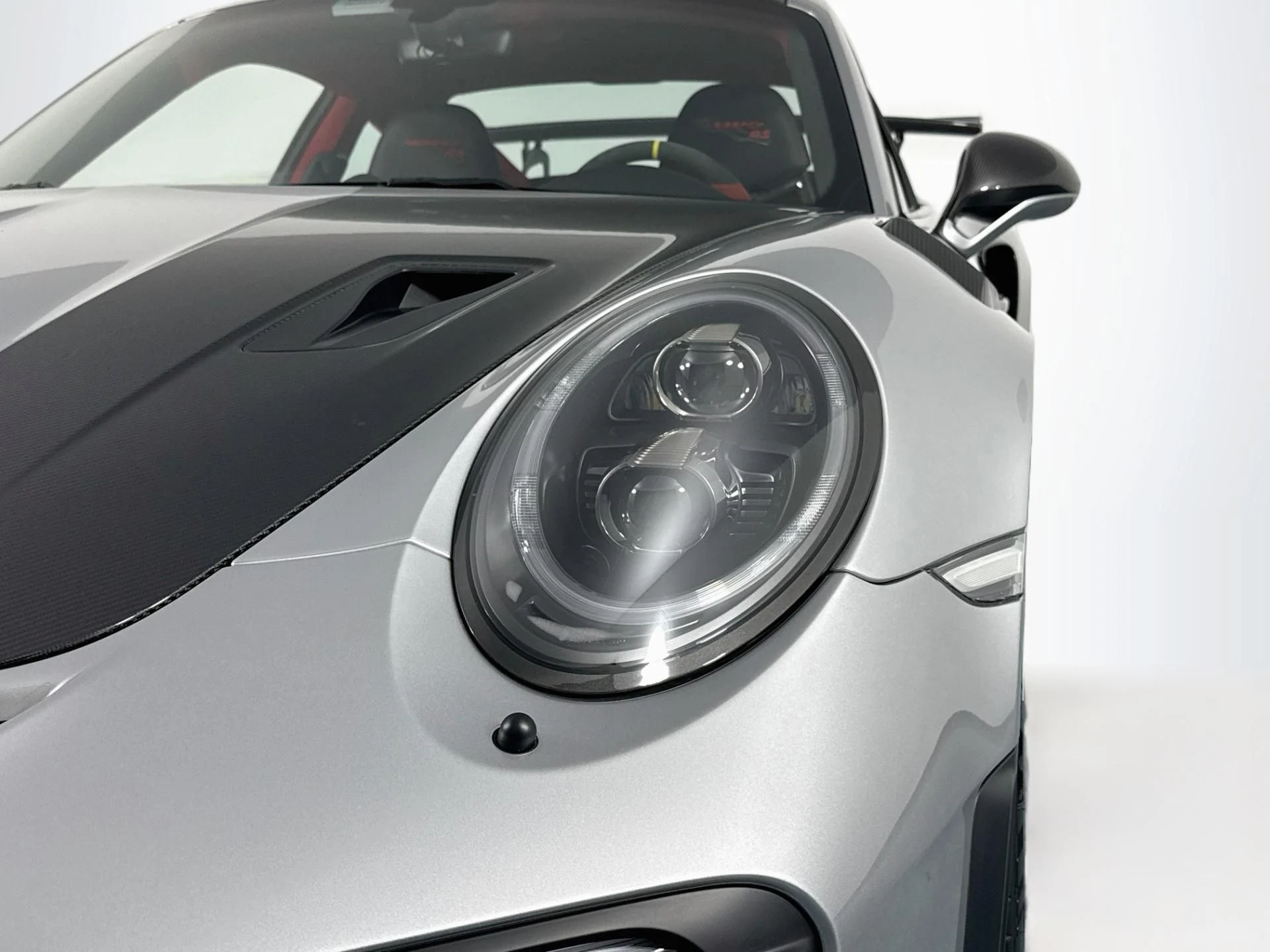 mph069_865312296_Used_2018_Porsche_911_GT_2_RS_1787074164_559b00f863
