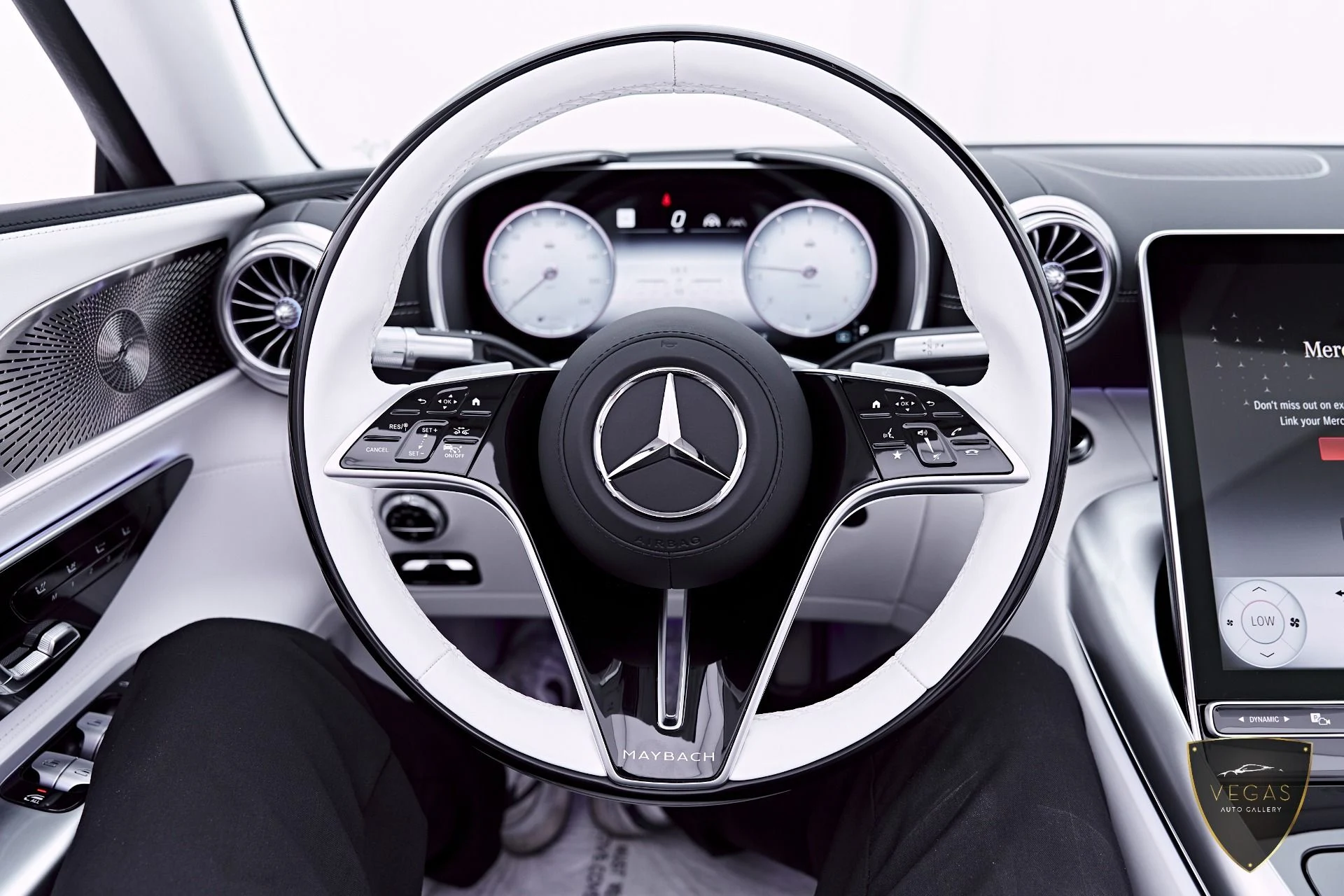 mph069_904993403_Used_2026_Mercedes_Benz_SL_Class_Maybach_SL_680_1782236117_48902b9c8d