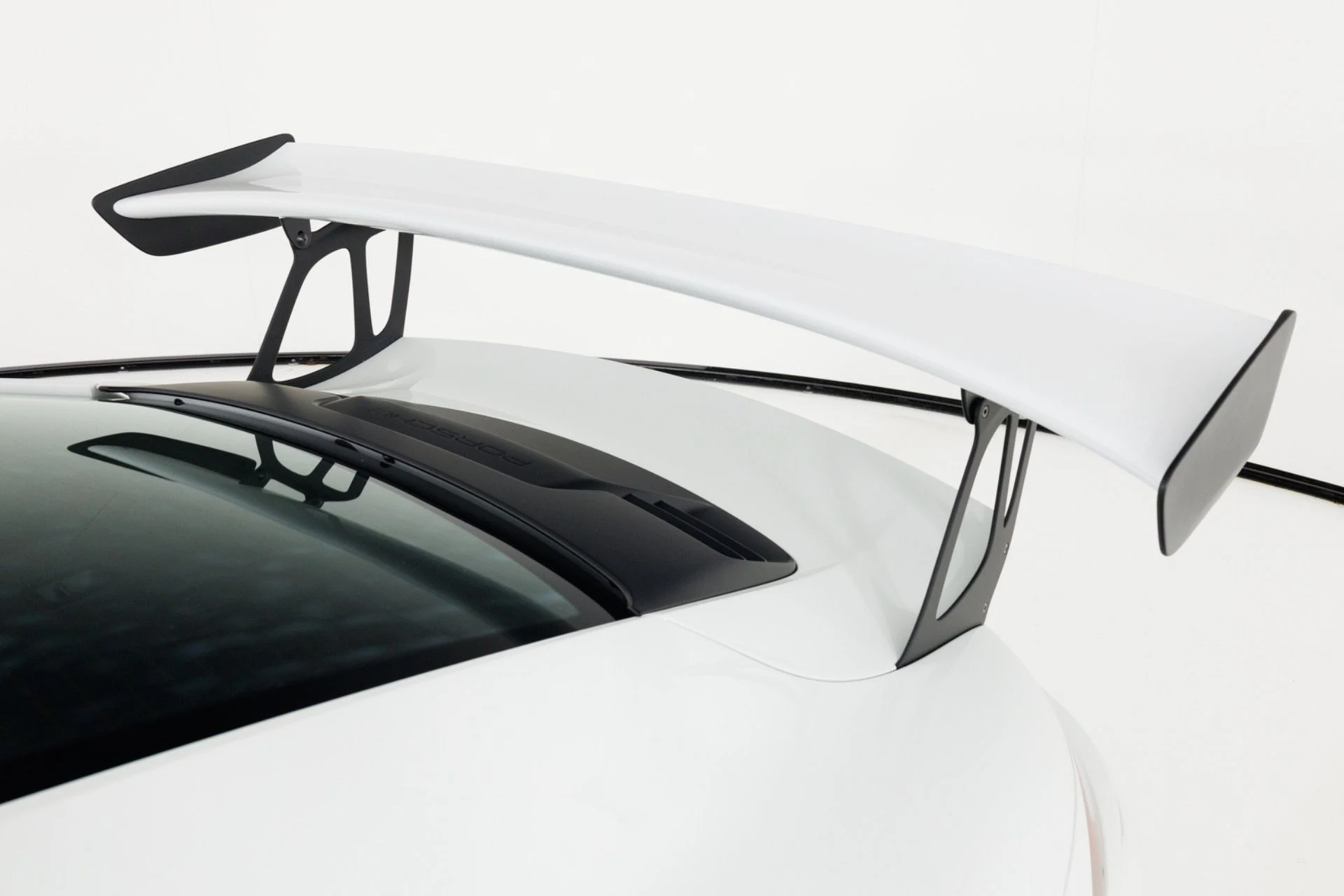 mph069_950368817_Used_2016_Porsche_911_GT_3_RS_1775150696_d88a6bfd1c