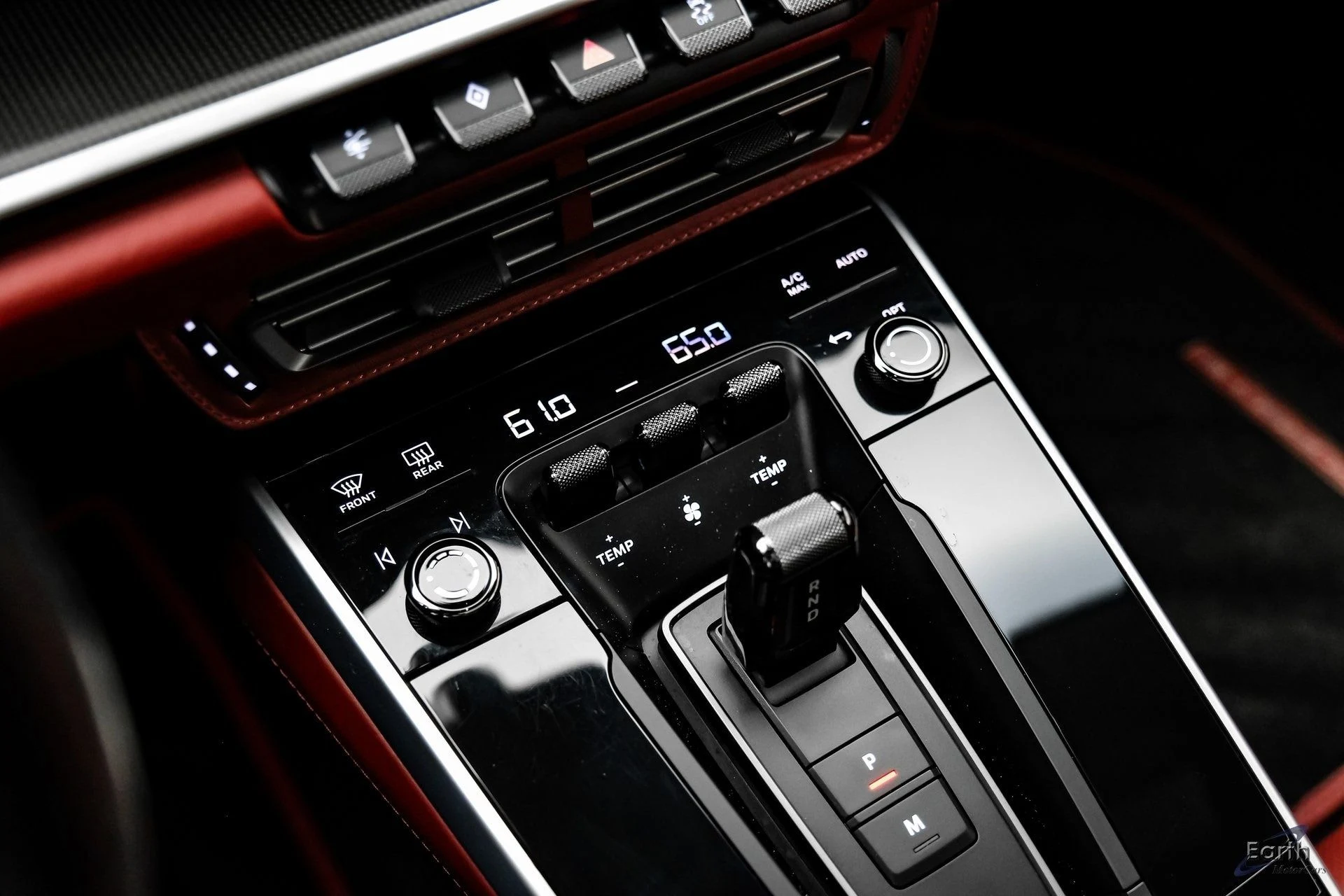 mph069_961016398_73ed1a640eb5cb50924d7ceecfafb229x_76074f2196