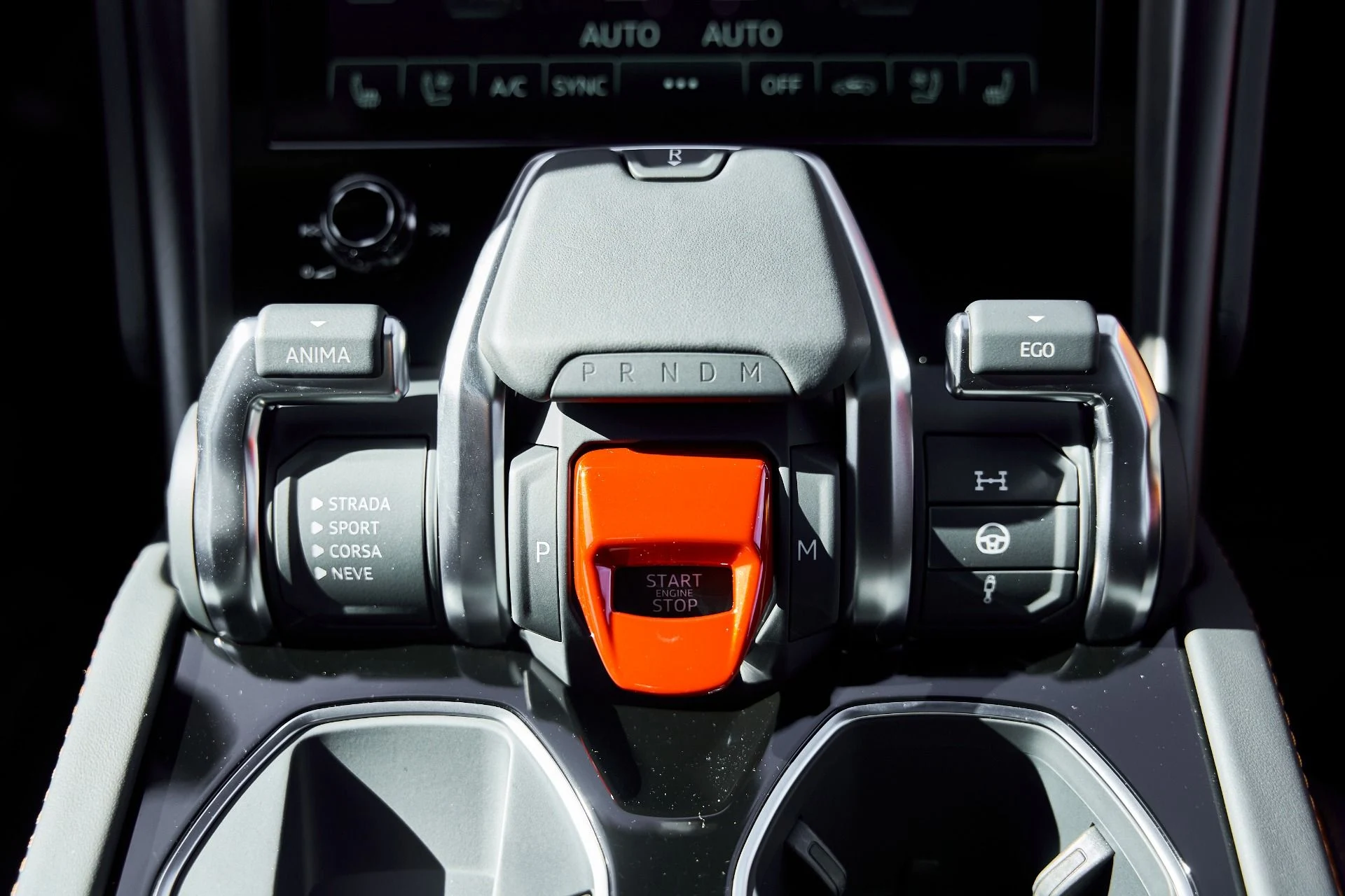 mph069_984693554_Used_2024_Lamborghini_Urus_S_1768961984_15fc30cf4d