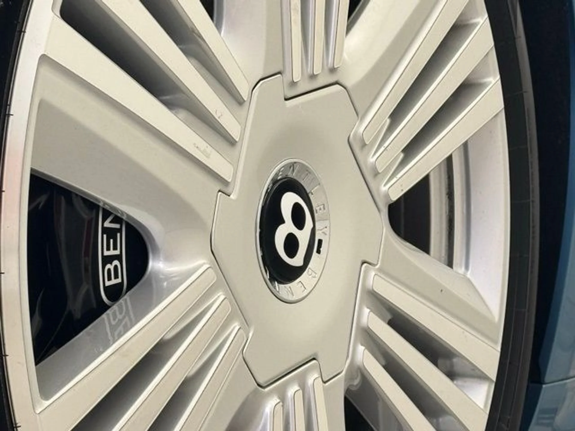 mph070_101719779_qjz3f8x0nb5nqzfv5iuah2itmszf_742b881a2d