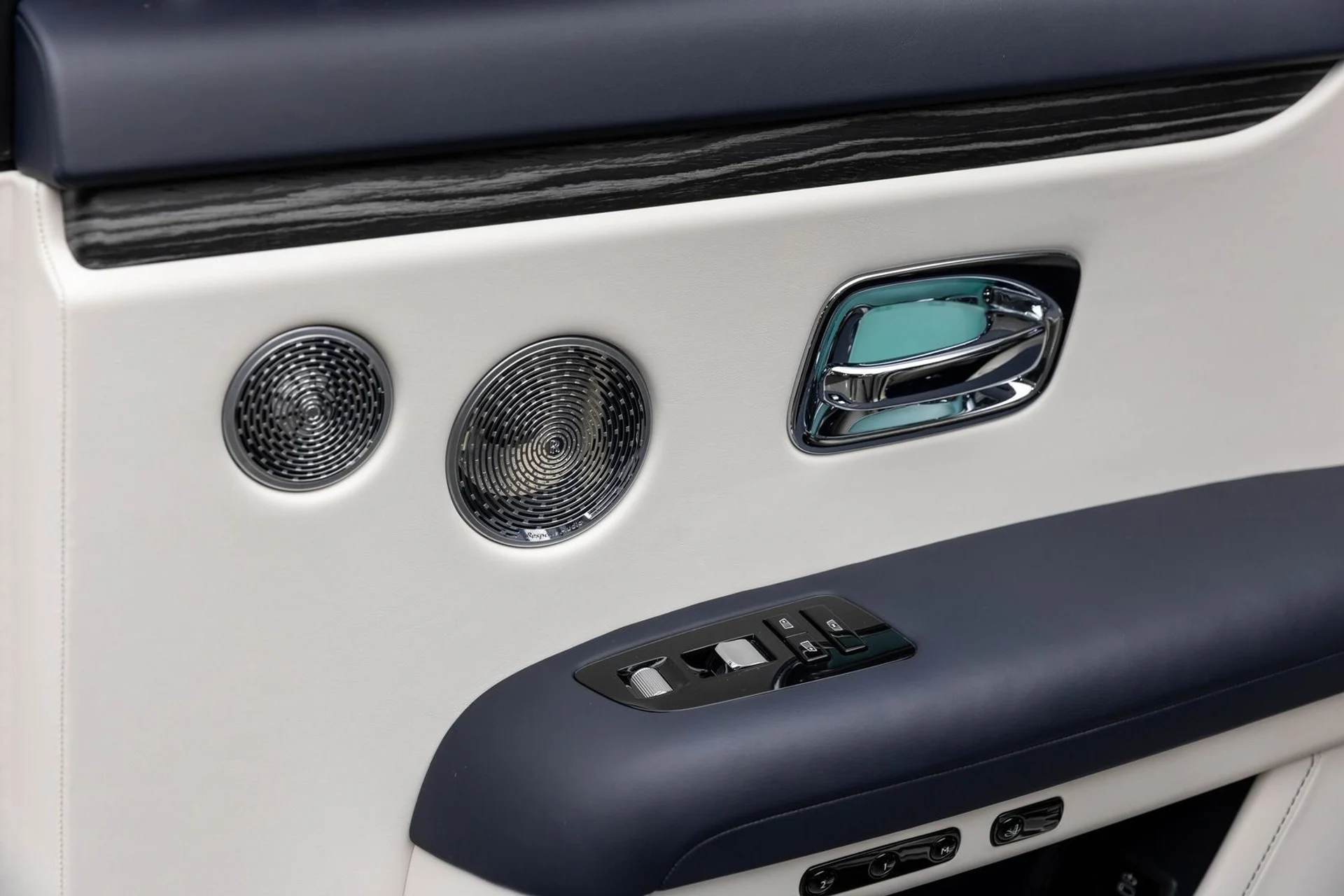 mph070_1033513710_71_2d9c436701