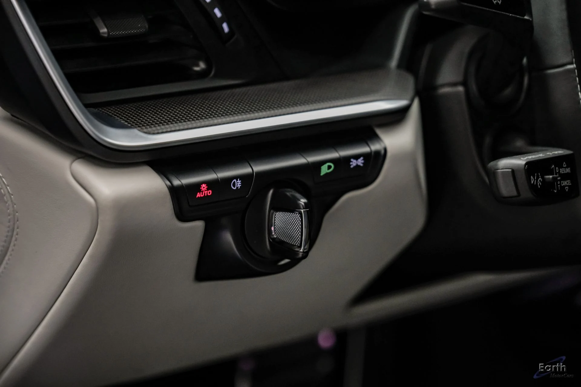 mph070_1036632392_d0bbee98c8107afe45369e65bae1bd95x_b17aa367ed