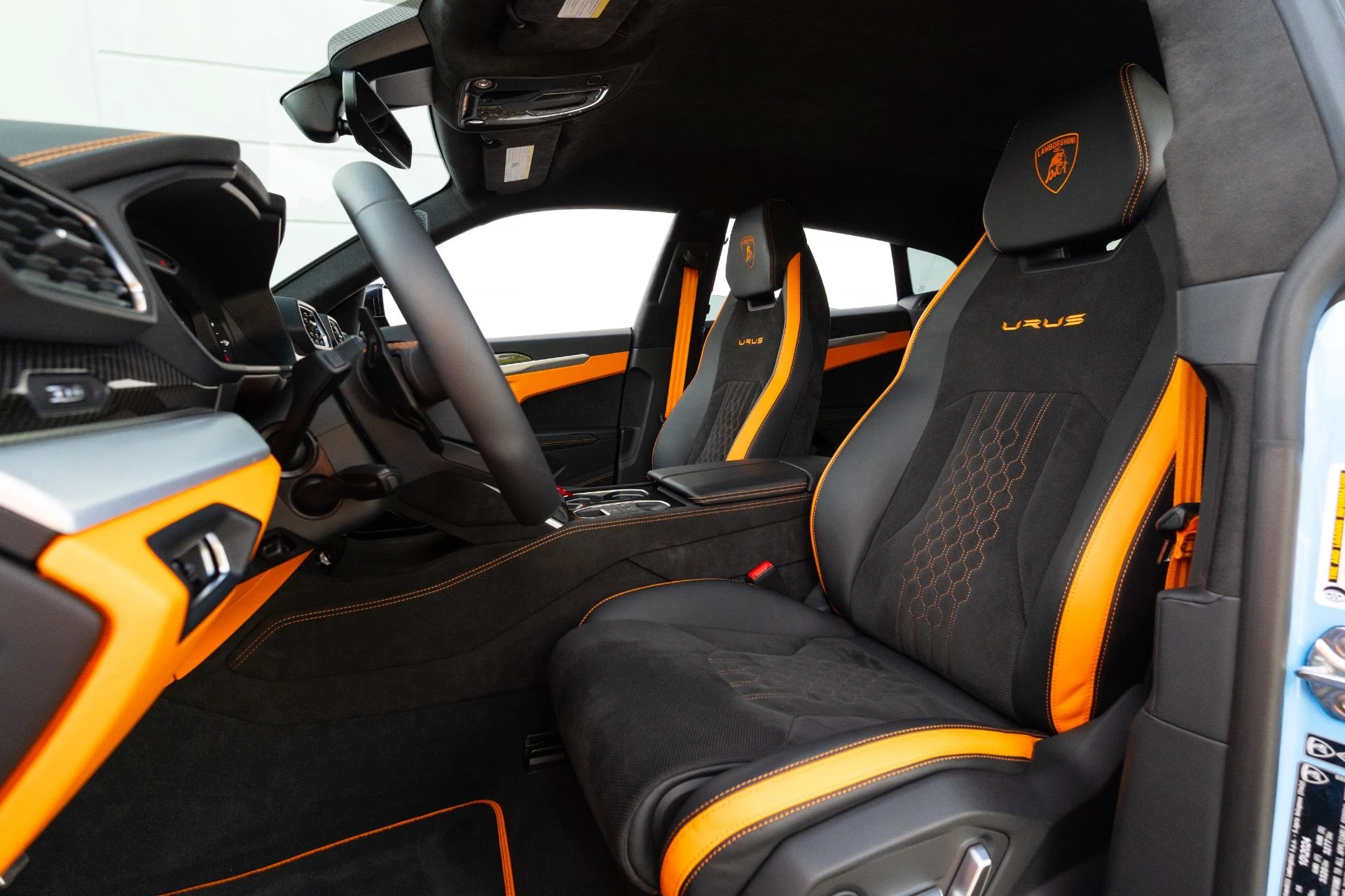 mph070_1044938110_Used_2024_Lamborghini_Urus_S_1773951175_b70d22a1a6