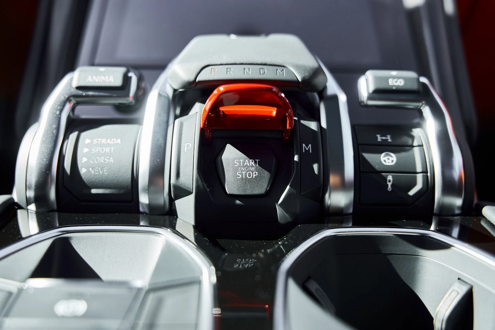 mph070_104940654_Used_2024_Lamborghini_Urus_S_1768961987_5ef7b0c79d