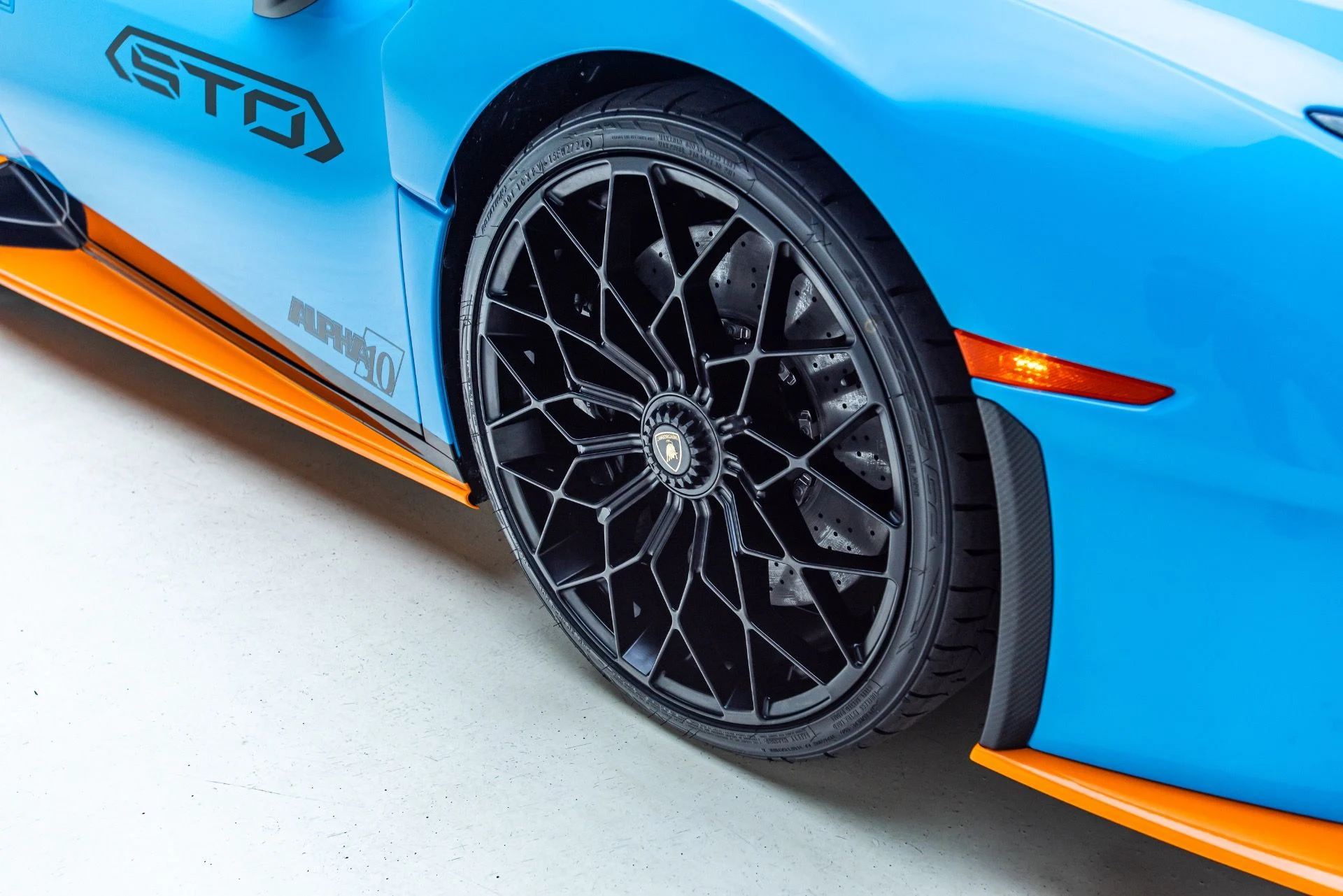 mph070_1109133999_Used_2024_Lamborghini_Huracan_STO_Alpha_10_Twin_Turbo_1786644416_2e85e1daf0