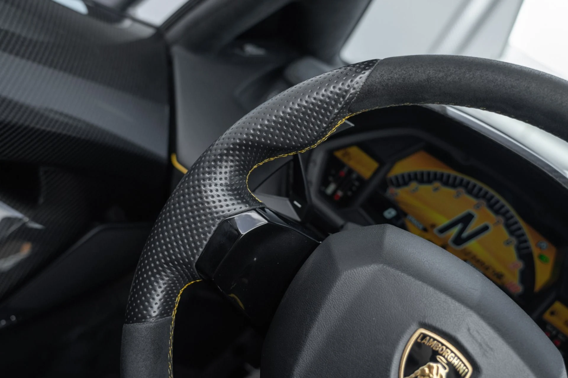 mph070_1114745948_Used_2016_Lamborghini_Aventador_LP_750_4_SV_1759528221_8fa9be7524