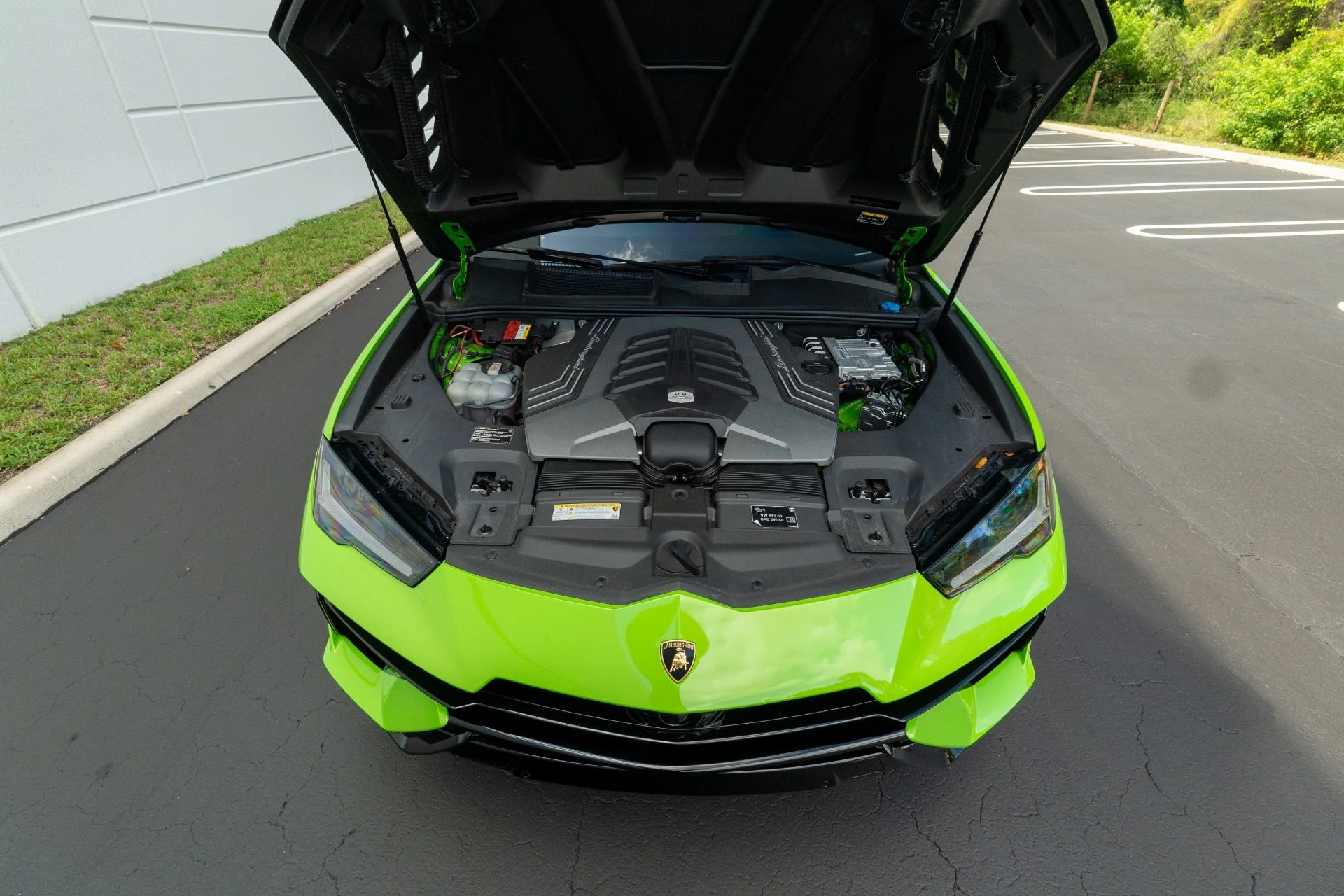 mph070_1188380458_Used_2023_Lamborghini_Urus_S_1755804892_3f5db012b6
