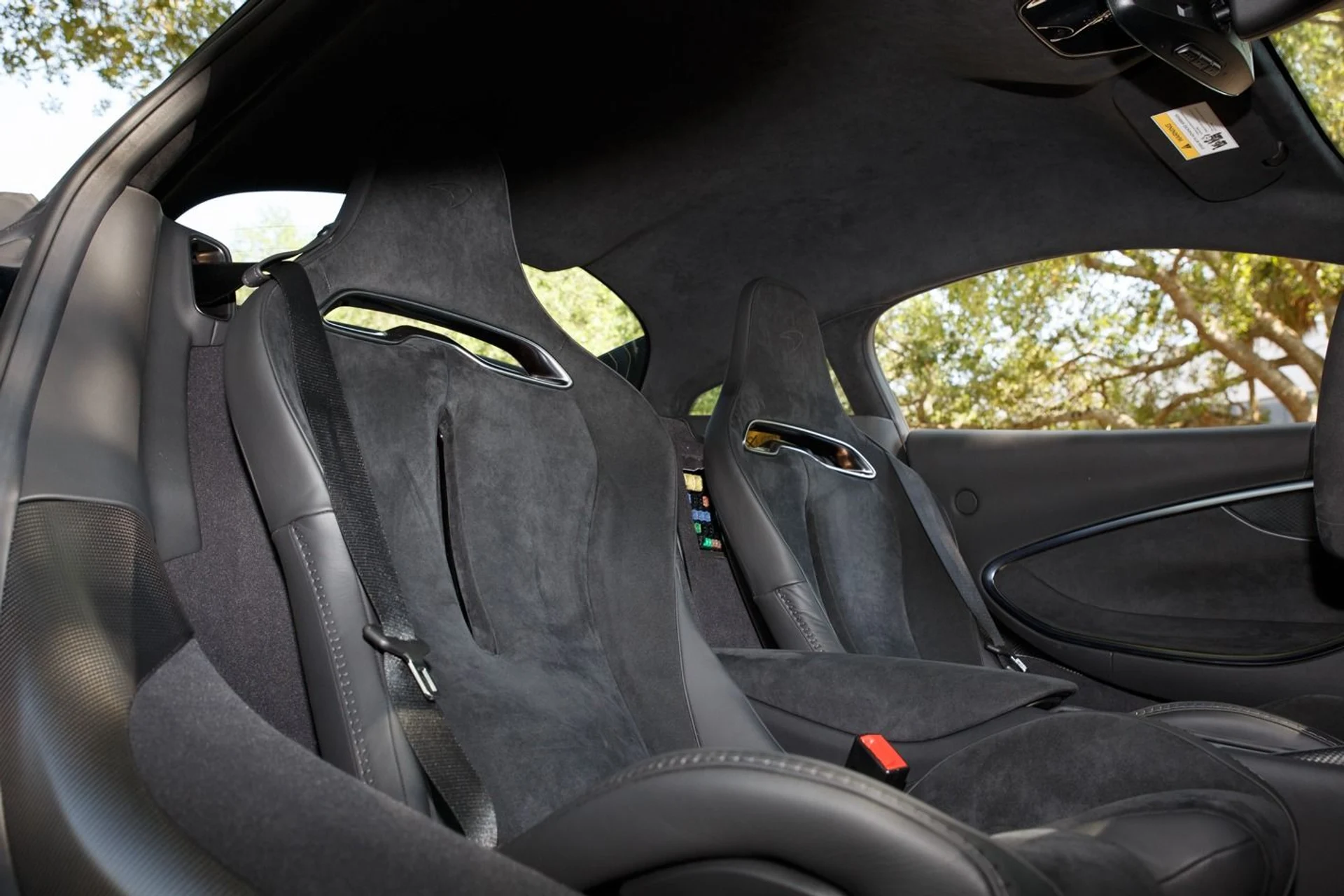 mph070_1304004596_396_p71_l_a917c3c8a1