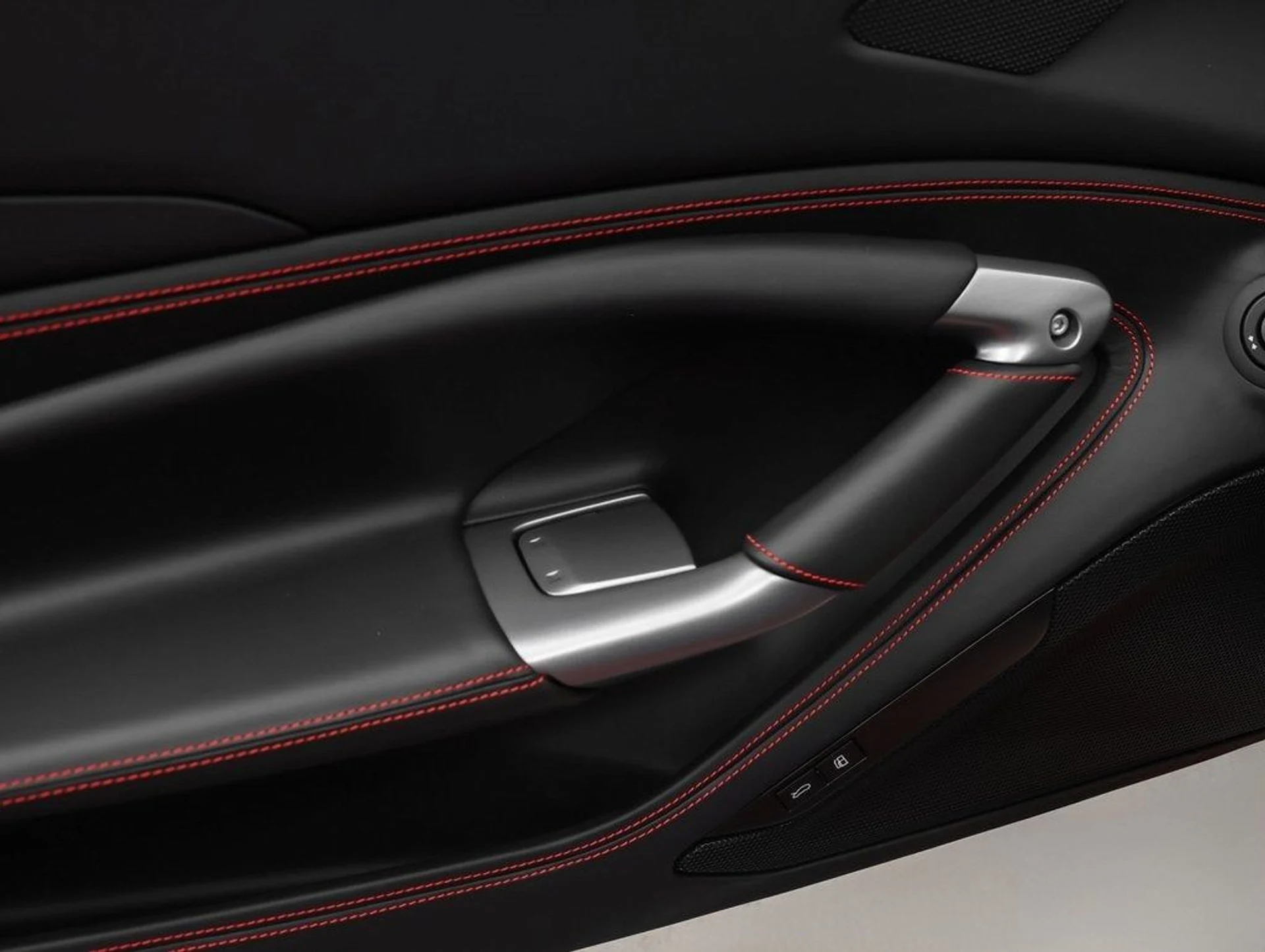 mph070_136620039_71_9e5edf5e73