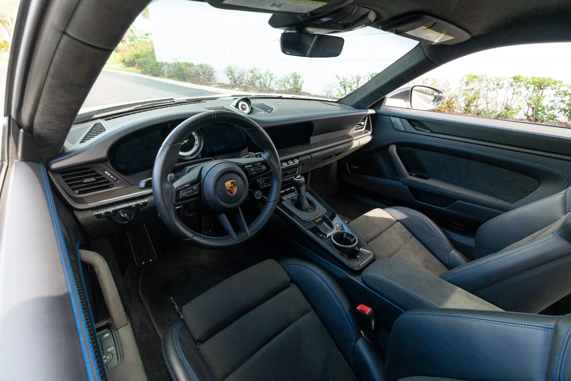 mph070_1367989348_Used_2022_Porsche_911_GT_3_1769096243_391a083213