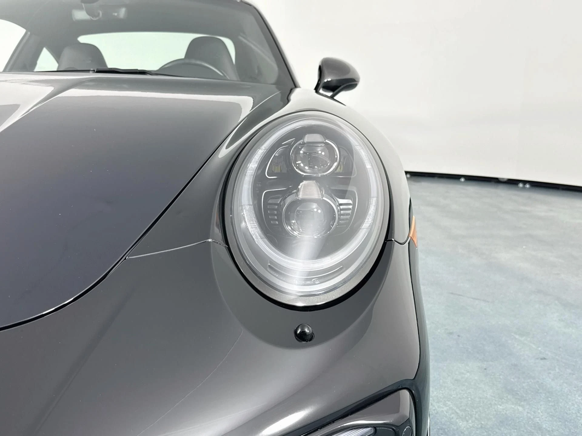mph070_1408905860_Used_2018_Porsche_911_Turbo_S_Exclusive_Series_1789771451_58bda7b387