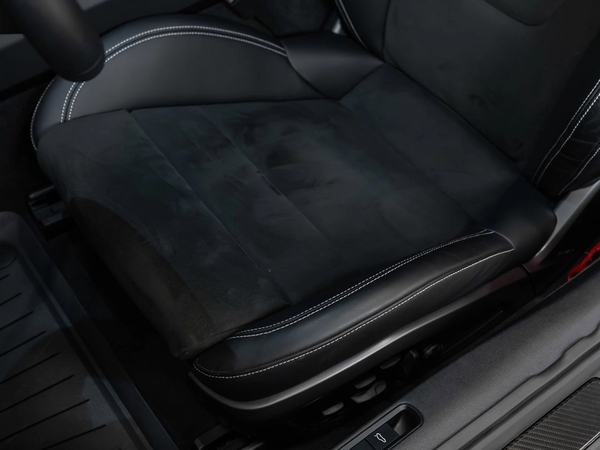 mph070_1498779026_porsche_911_2022_b2daaba2ec