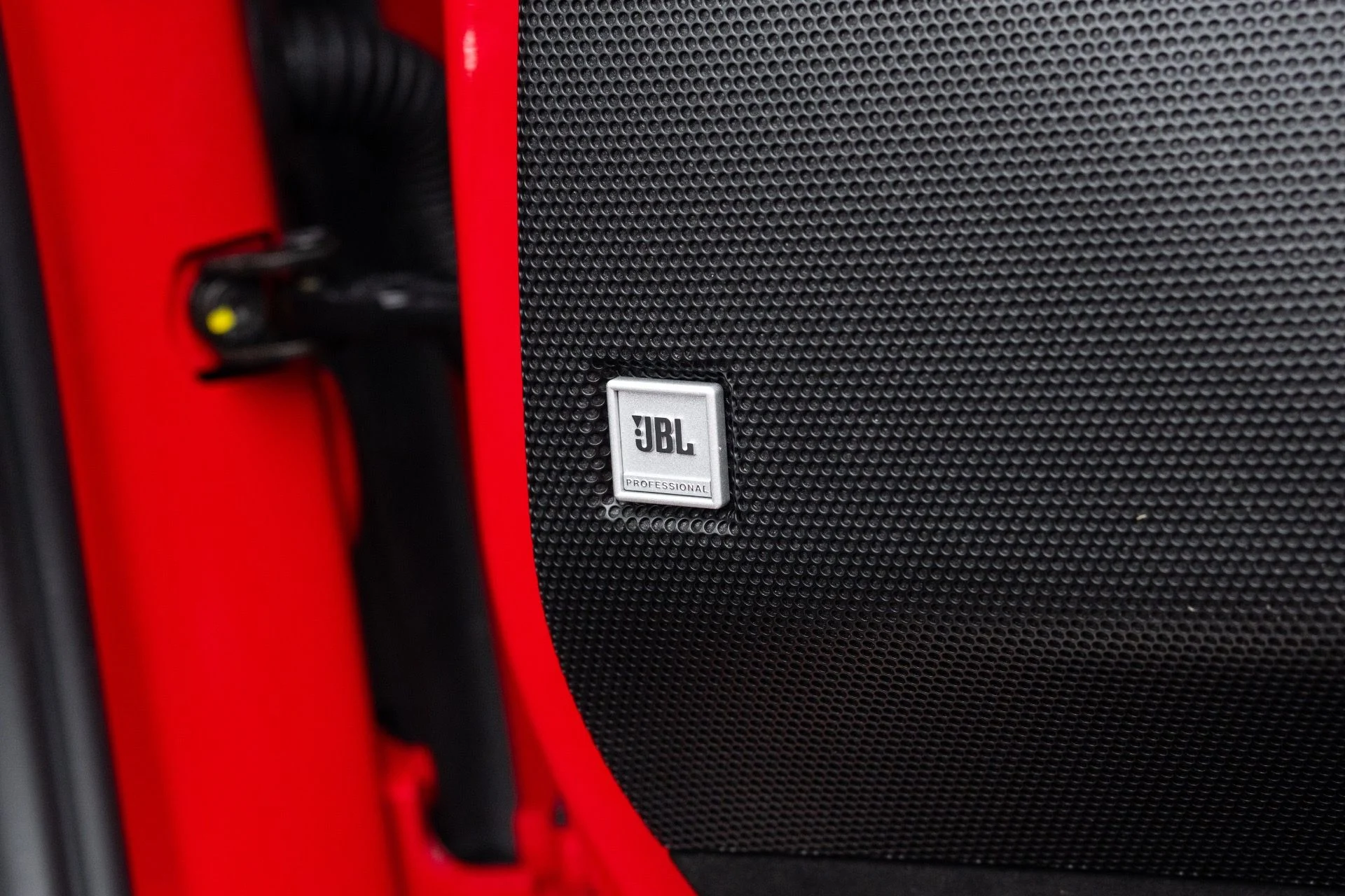 mph070_1576722290_Used_2024_Ferrari_296_GTS_1776982815_596520954a