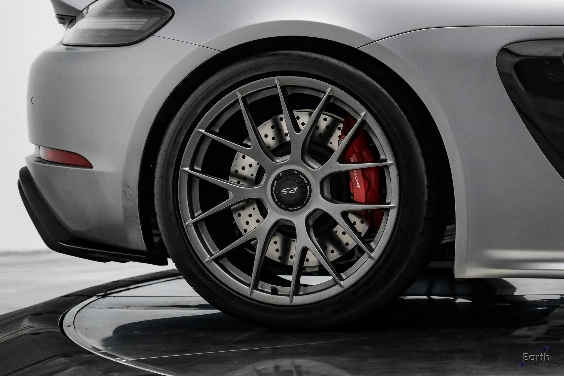 mph070_178432991_10712175f5067d120fd50606c9304768x_de53b89b2c