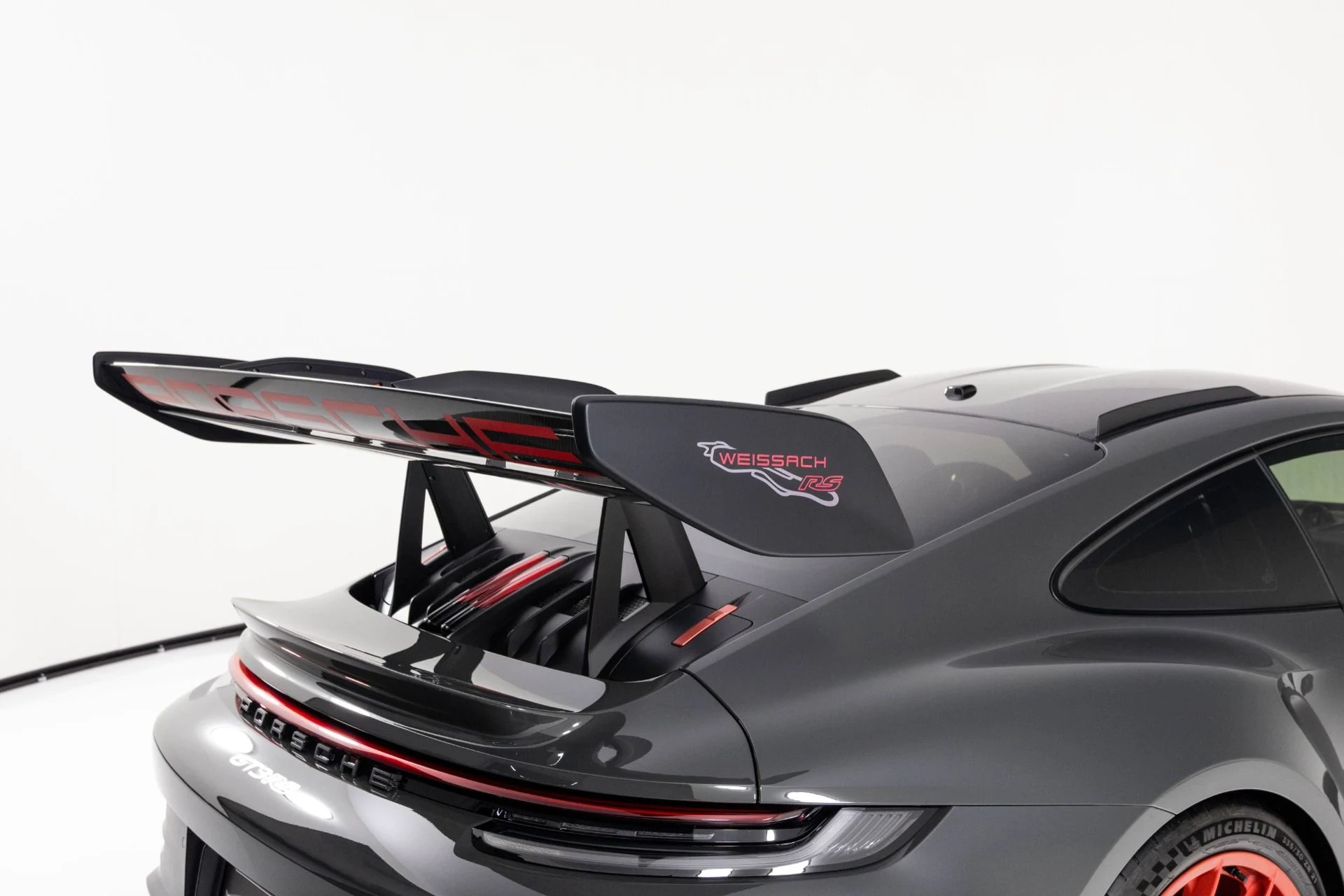mph070_182971092_Used_2025_Porsche_911_GT_3_RS_1760657303_581440bb89
