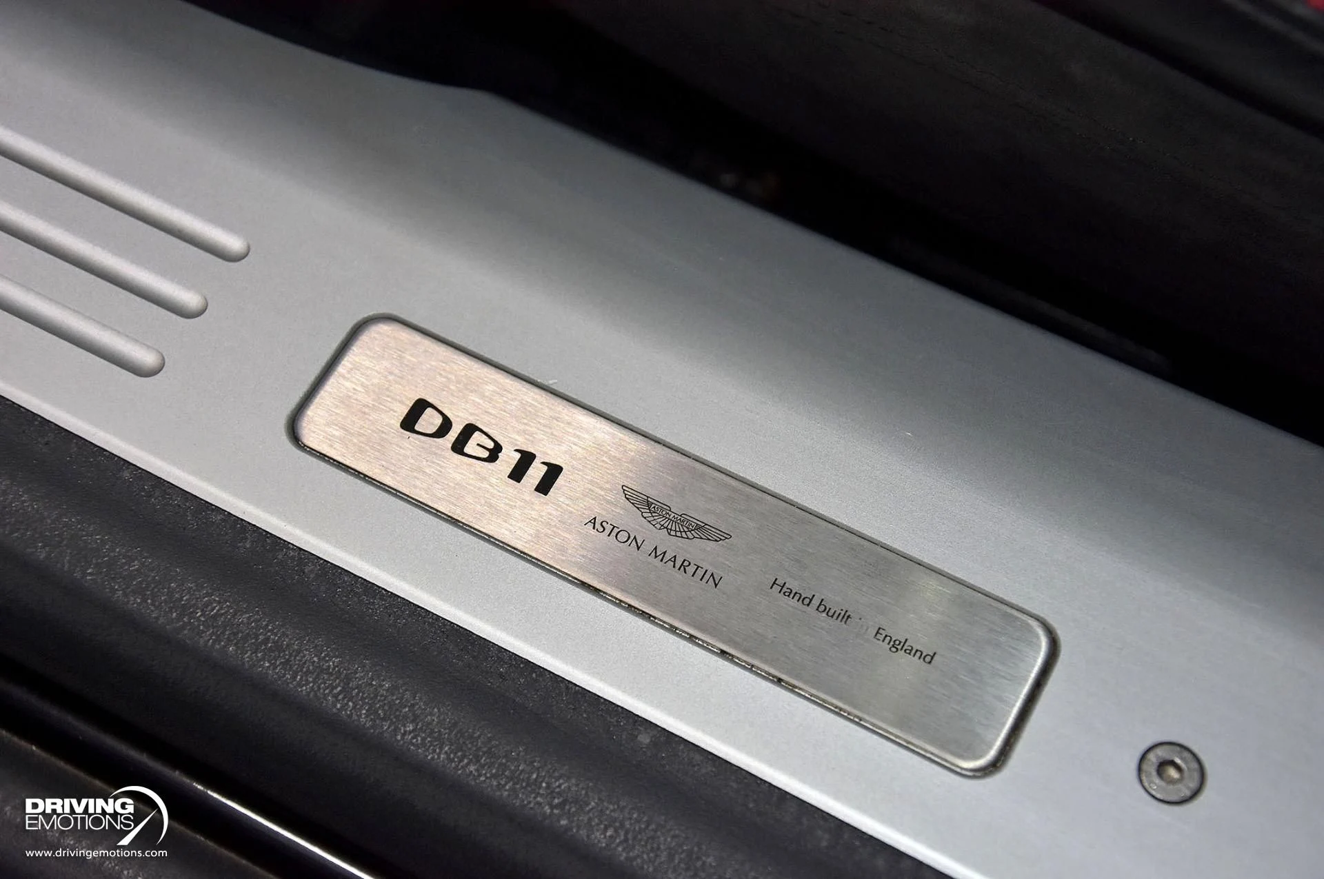 mph070_184257834_861_p71_l_dcb1eac935