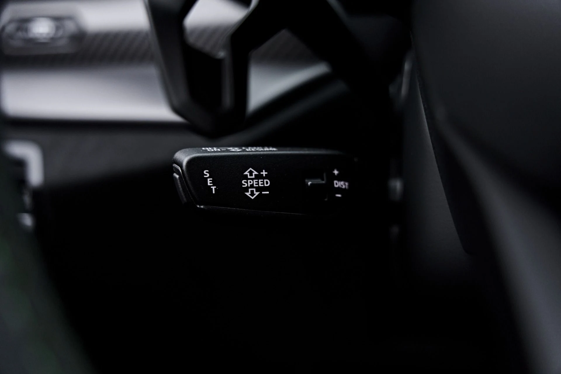 mph070_1893441206_Used_2023_Lamborghini_Urus_Performante_1790376368_5bb42399bf
