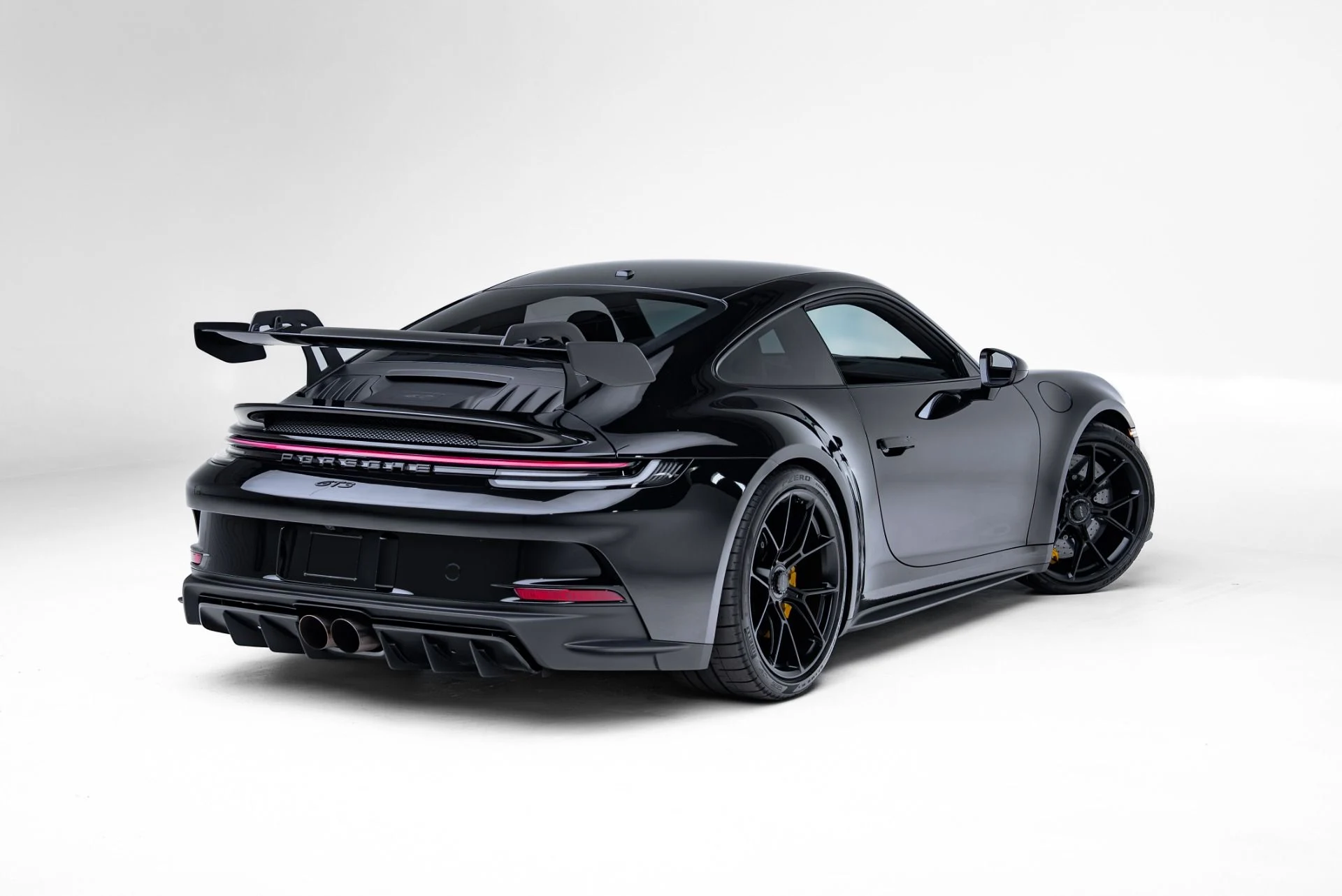 mph070_1983151351_Used_2022_Porsche_911_GT_3_1773417925_150e7f6d8f