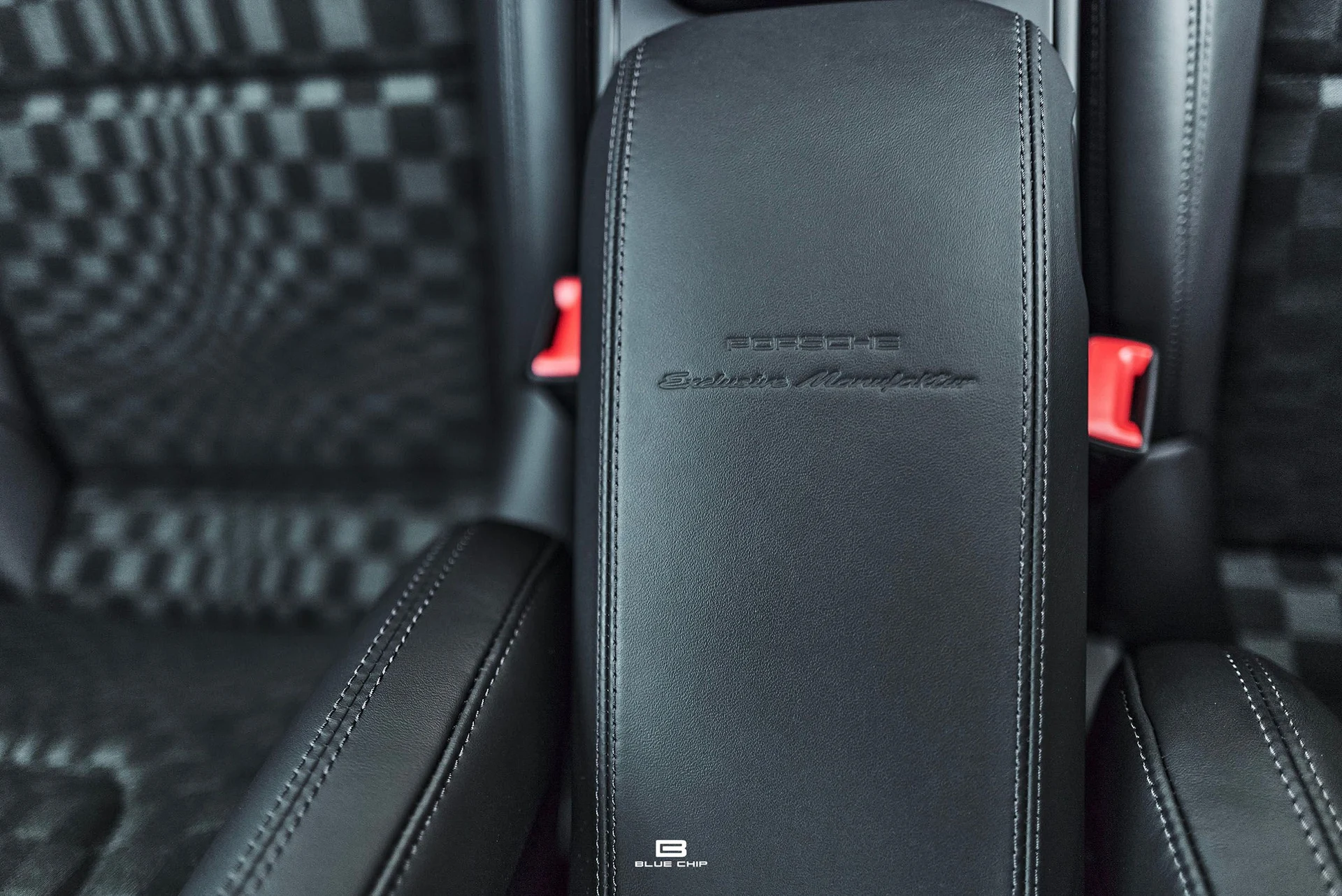 mph070_1990698409_69b180cb3d136a7d346ea84a_L1190261_2265935e37