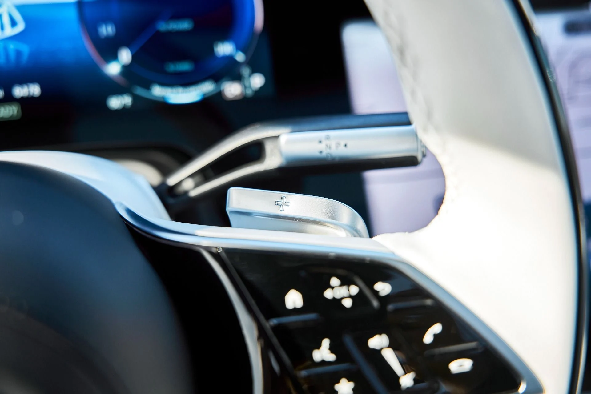 mph070_1998251654_Used_2024_Mercedes_Benz_EQS_Maybach_EQS_680_1766455975_1ba455f462