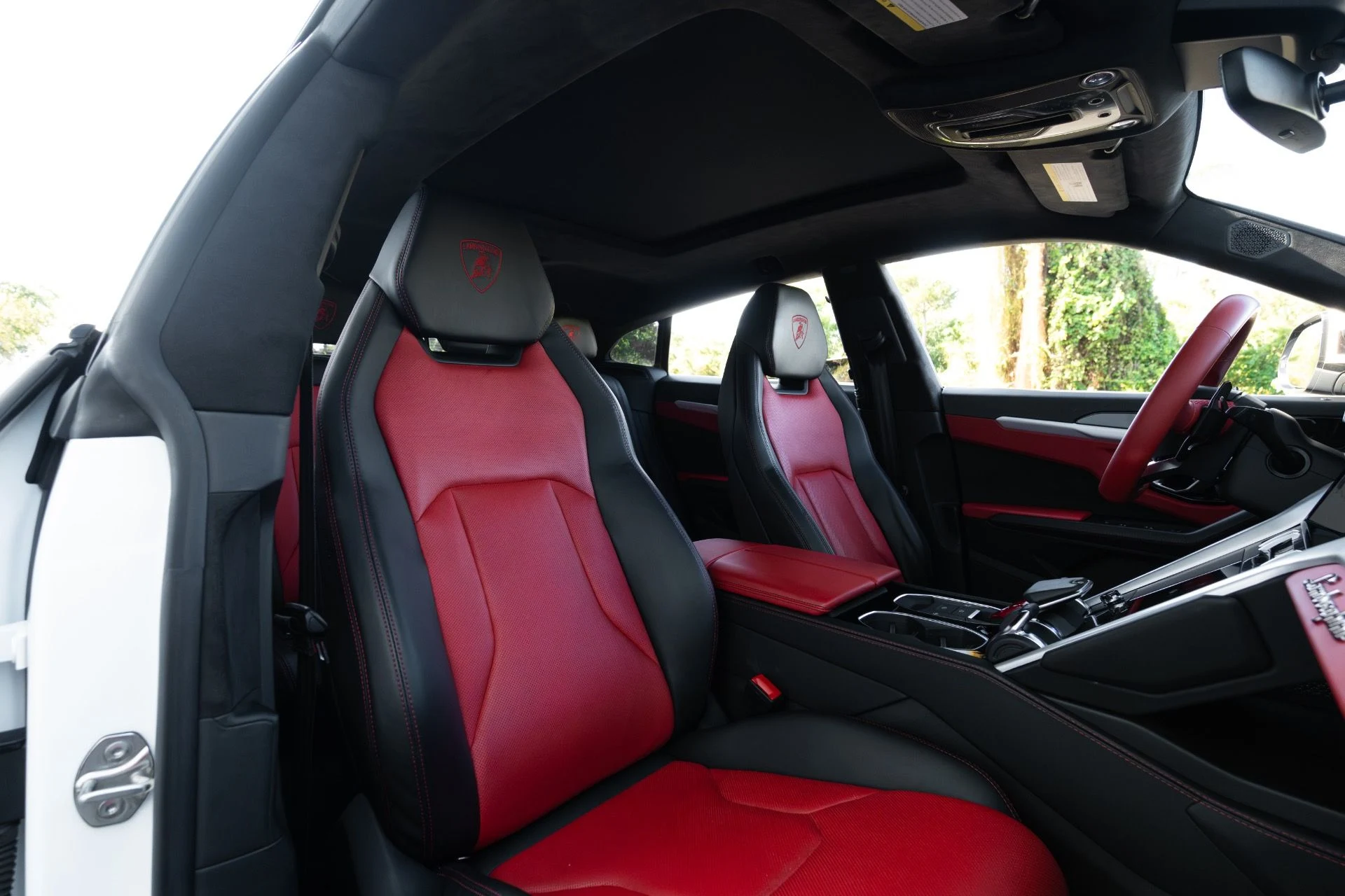 mph070_2076089118_Used_2021_Lamborghini_Urus_1767069879_6446ad5f74