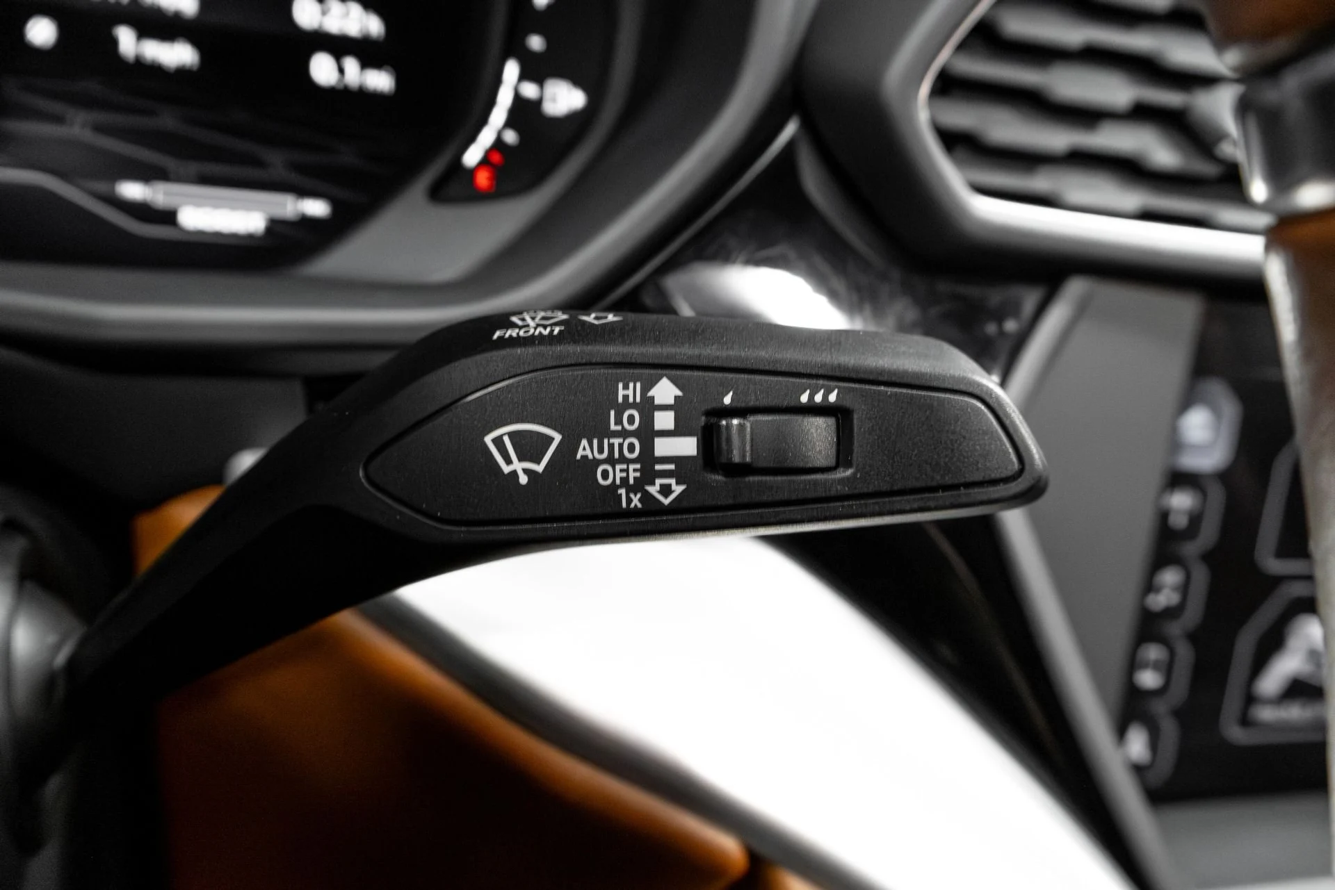 mph070_2093429023_Used_2019_Lamborghini_Urus_1772123275_cc215b933e