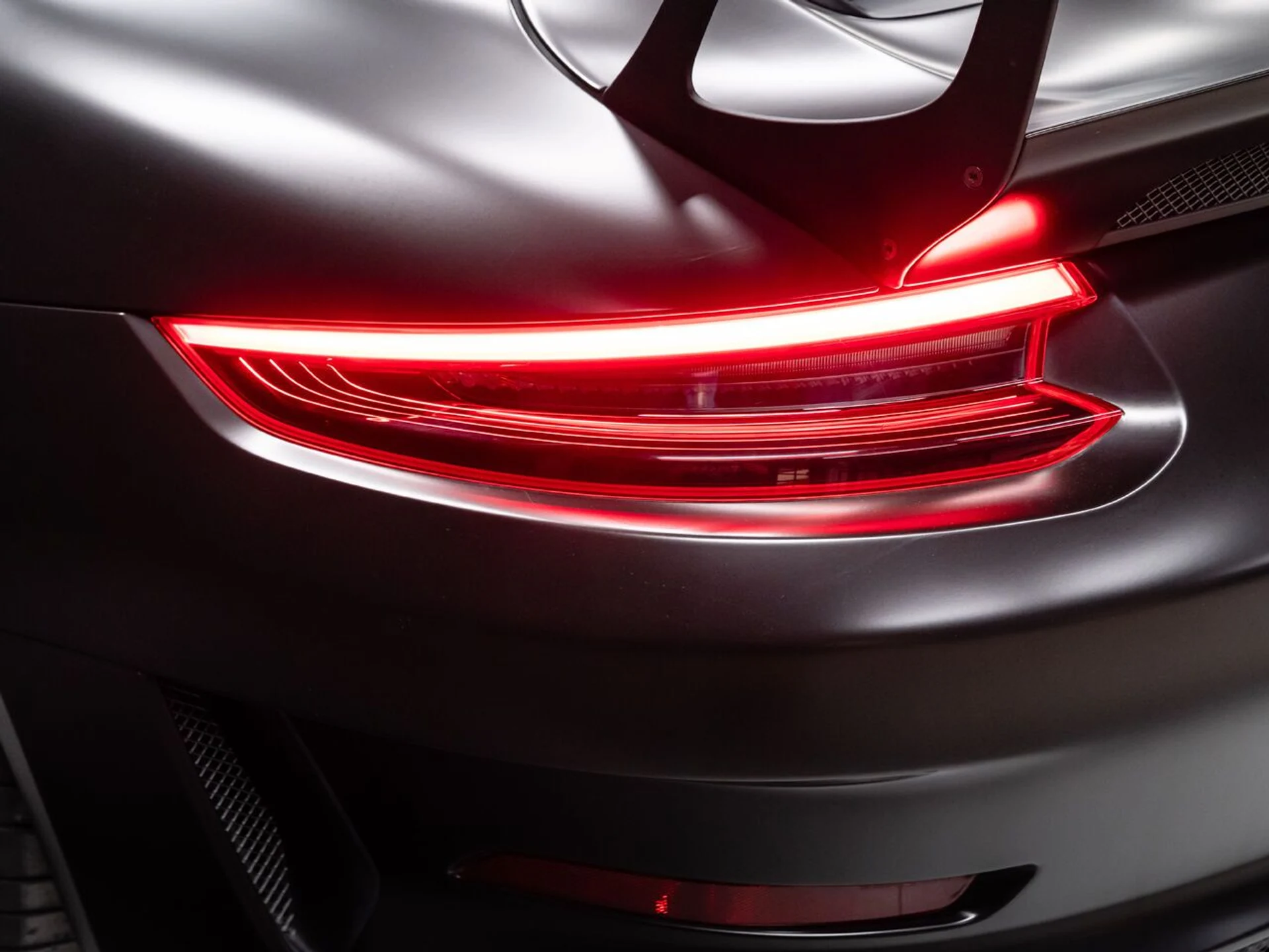 mph070_2121331450_porsche_911_2019_9caac63d01
