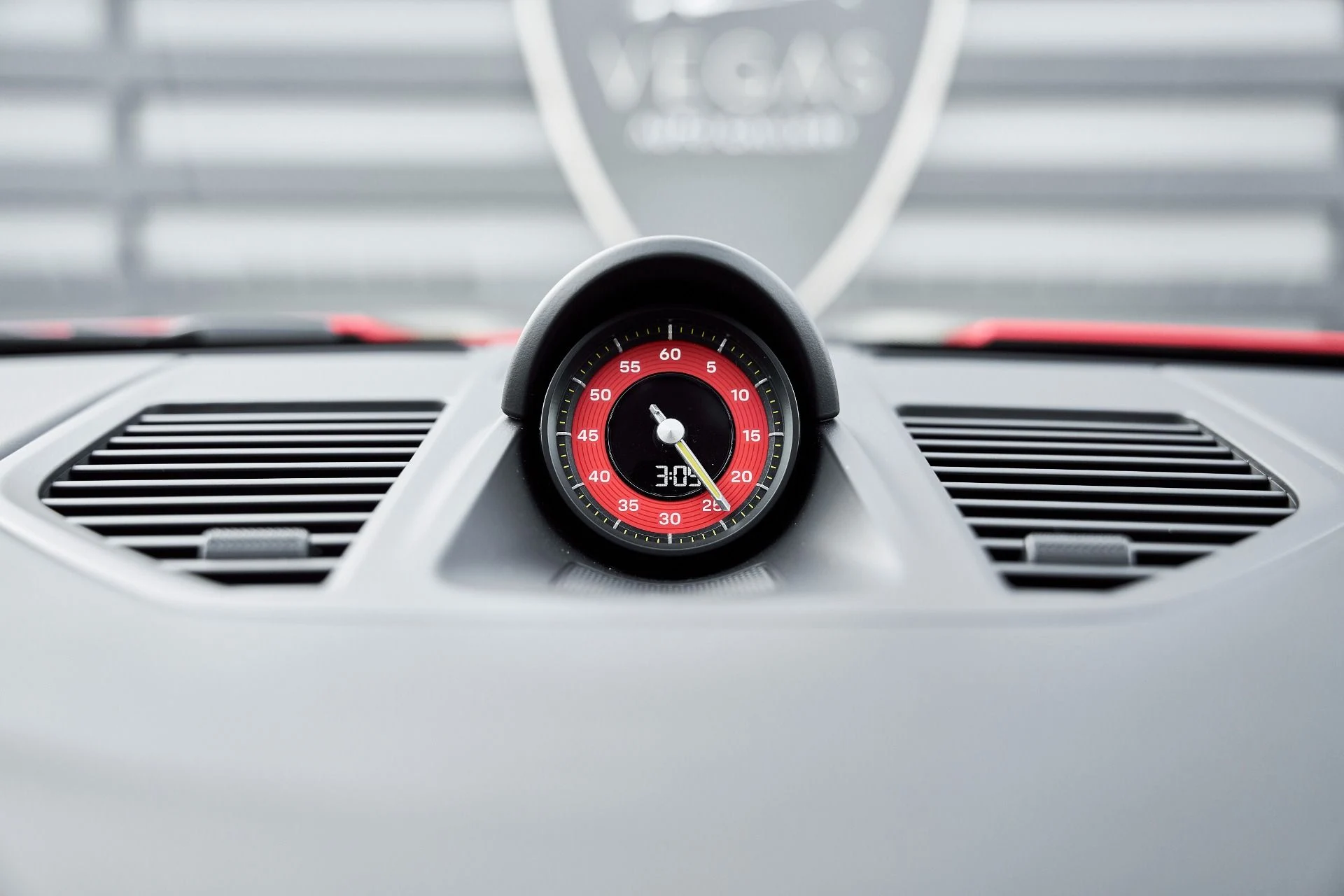 mph070_2125540026_Used_2025_Porsche_911_GT_3_1766514541_9472de68ae