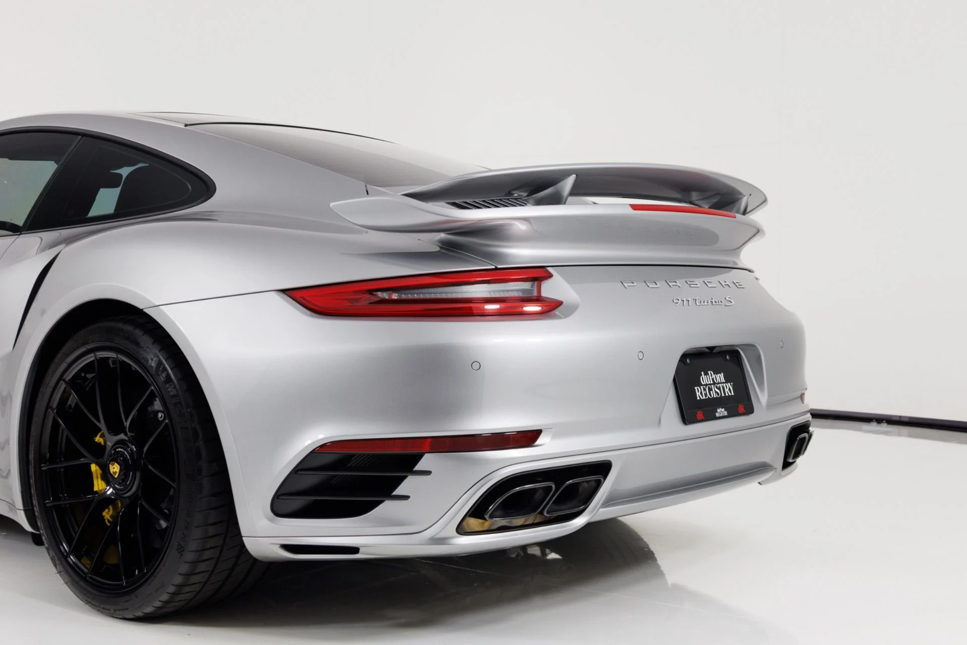mph070_2142833405_Used_2017_Porsche_911_Turbo_S_1782938088_4518c3c6a1