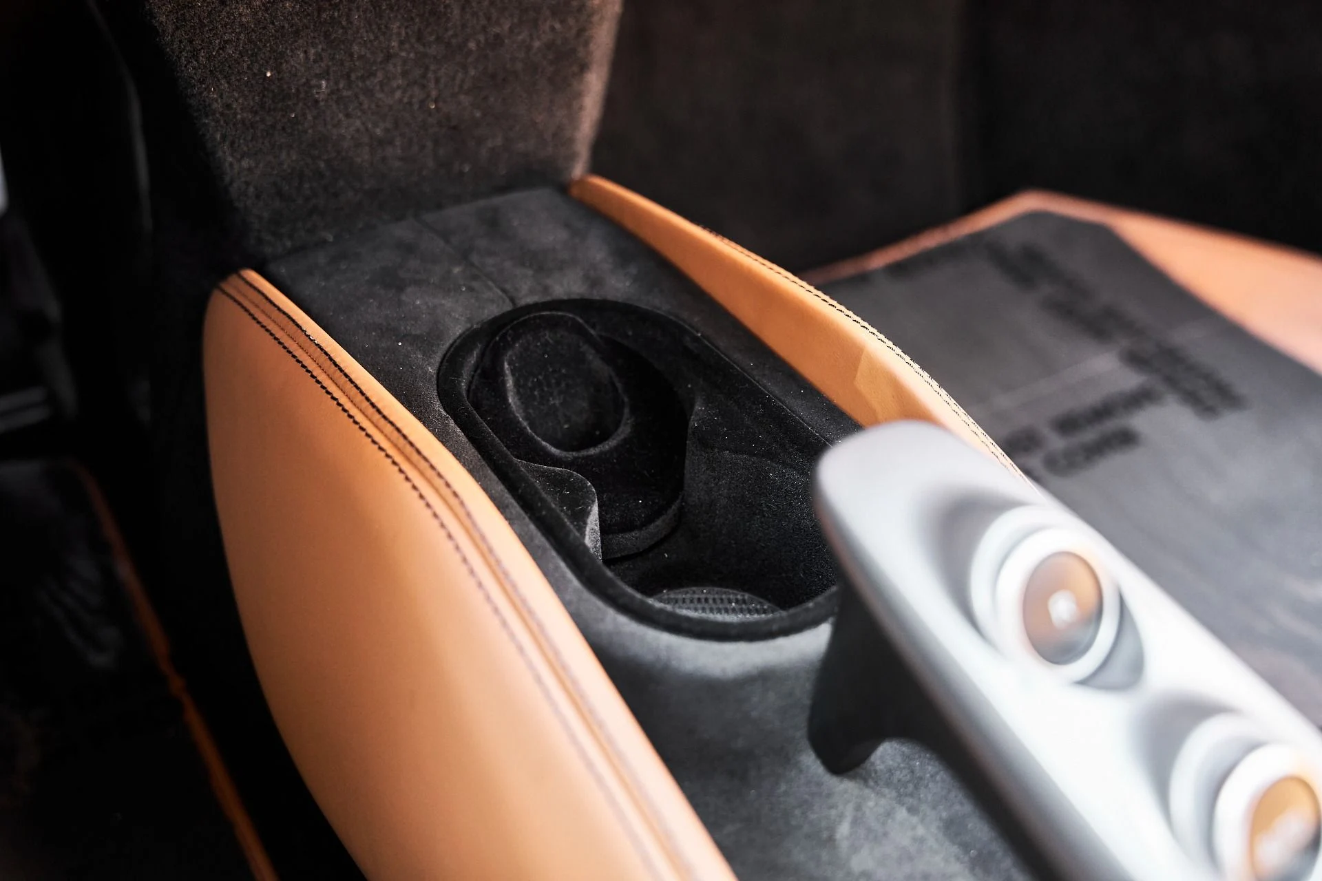 mph070_2199543110_Used_2020_Ferrari_F8_Tributo_Base_1774546227_e3c697e8f6